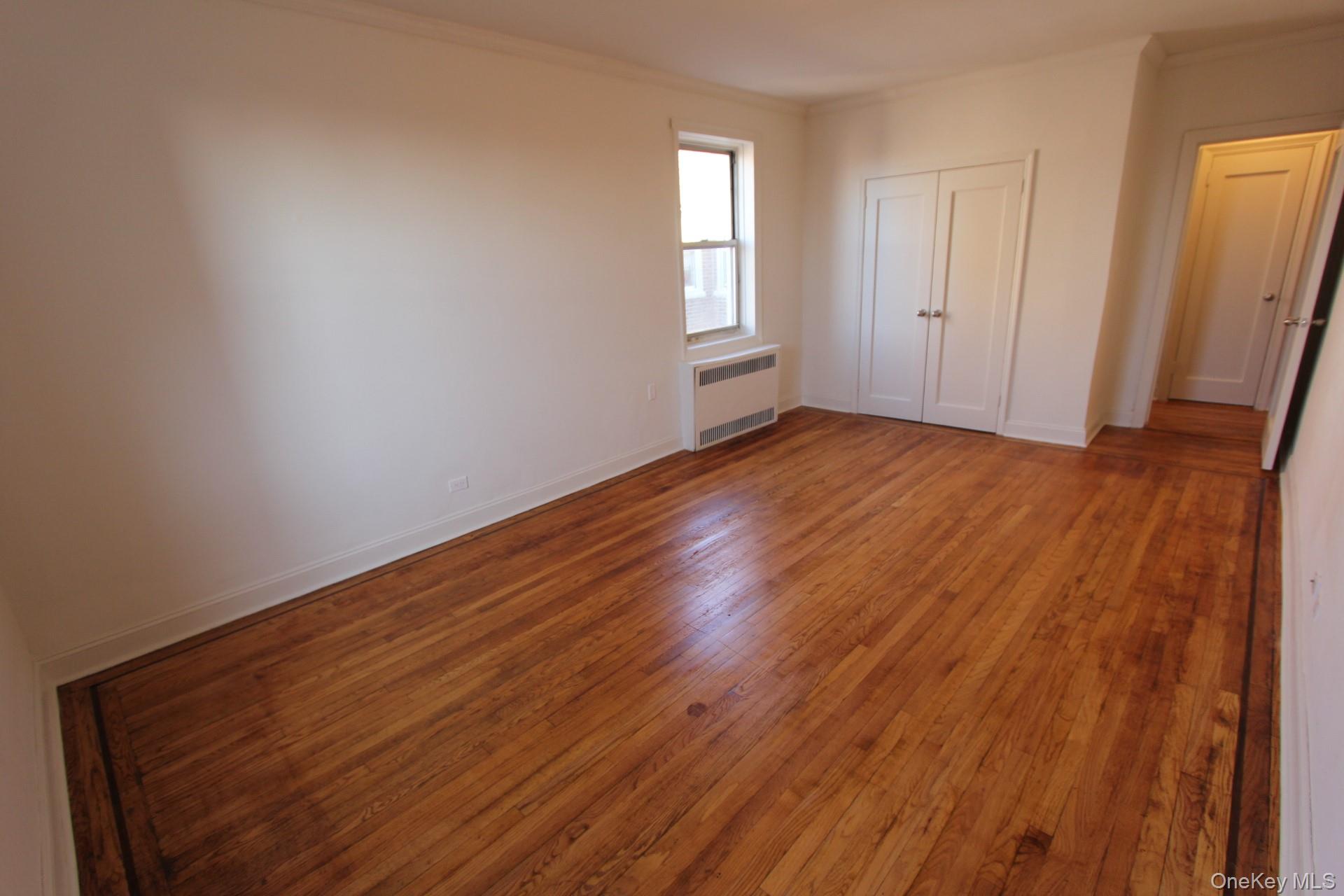 #10 photo, 47-50 41st Street, קווינס Sunnyside , NY 11104