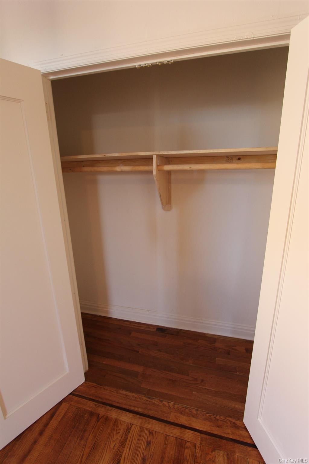 #11 photo, 47-50 41st Street, קווינס Sunnyside , NY 11104