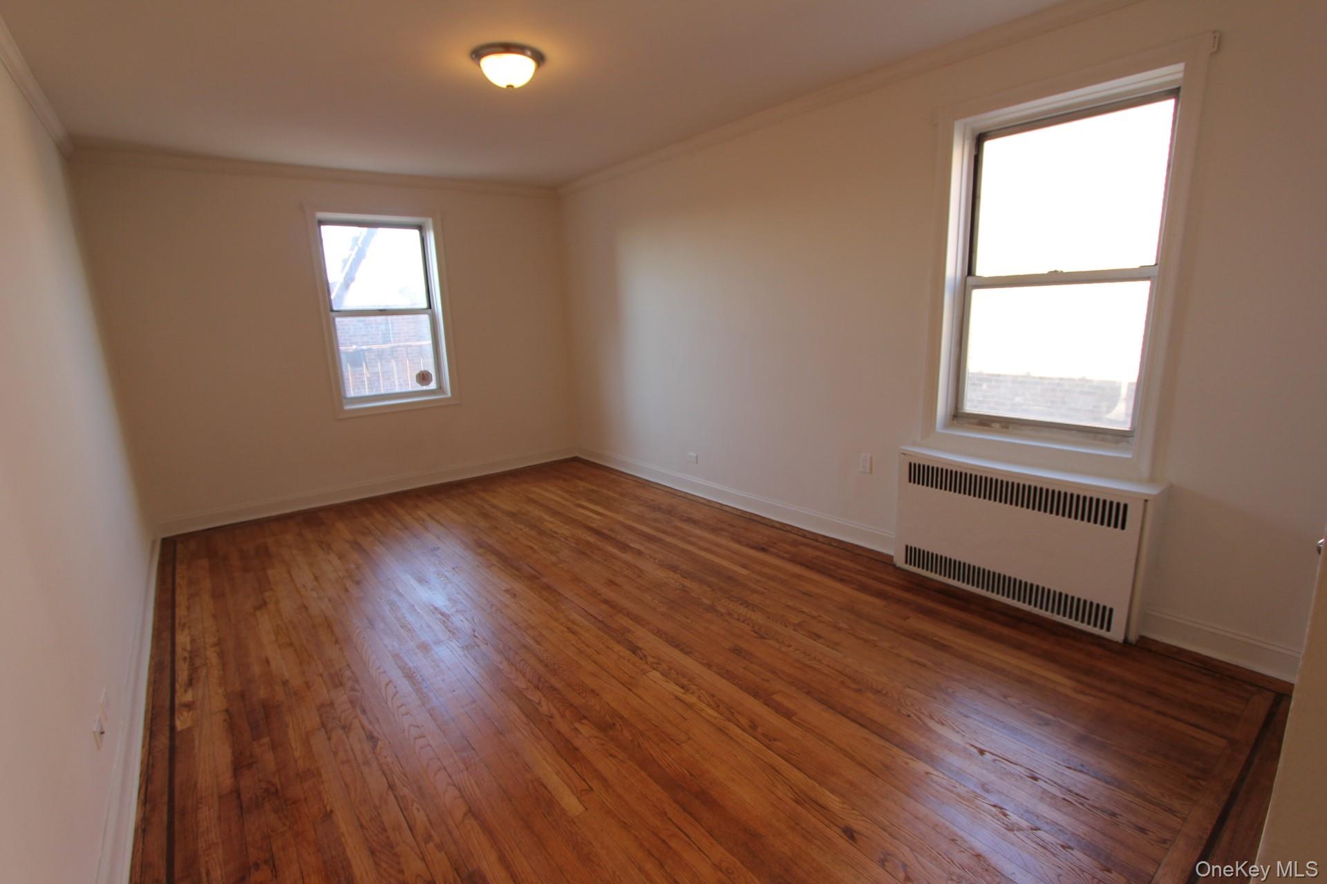 #8 photo, 47-50 41st Street, קווינס Sunnyside , NY 11104