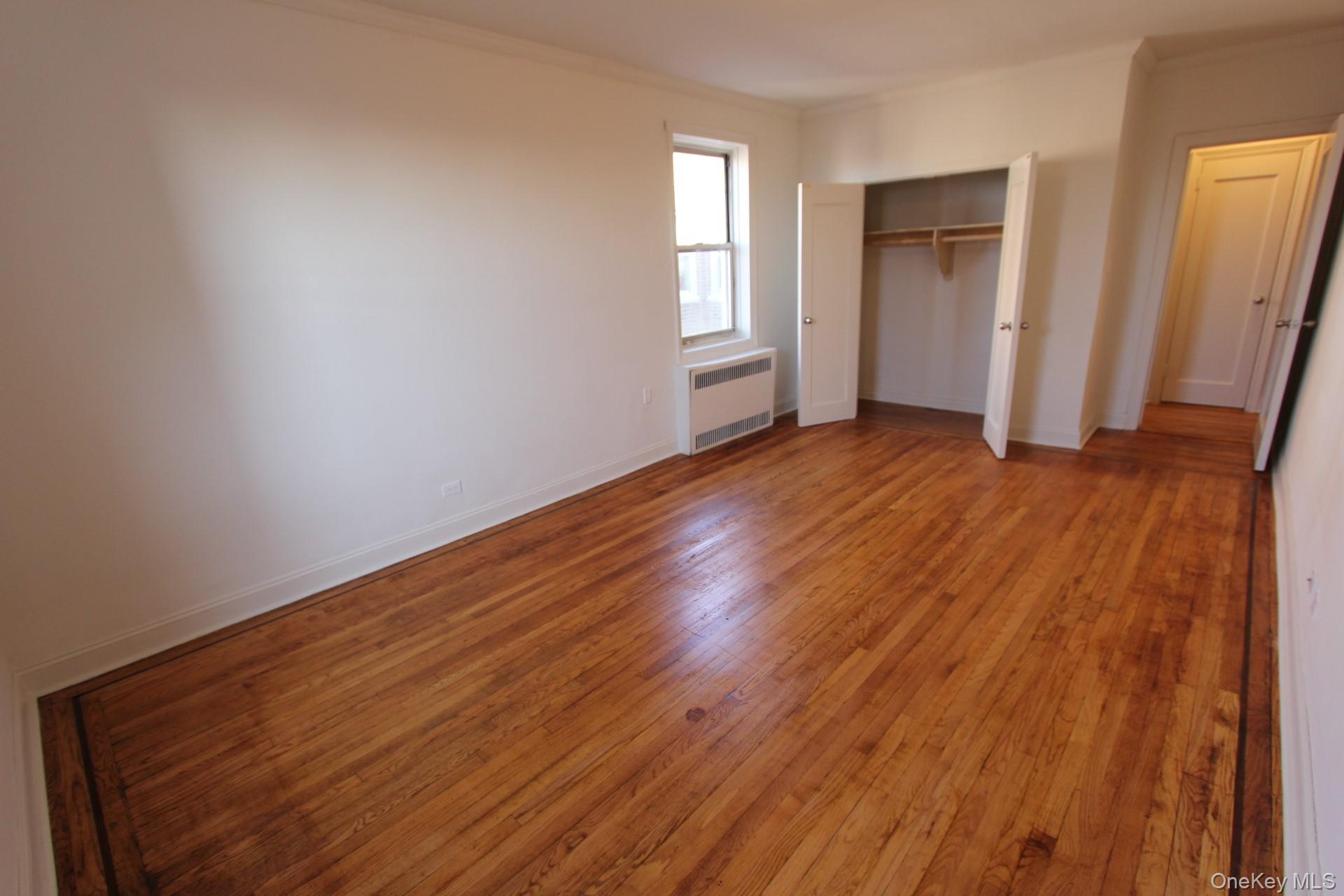 #9 photo, 47-50 41st Street, קווינס Sunnyside , NY 11104