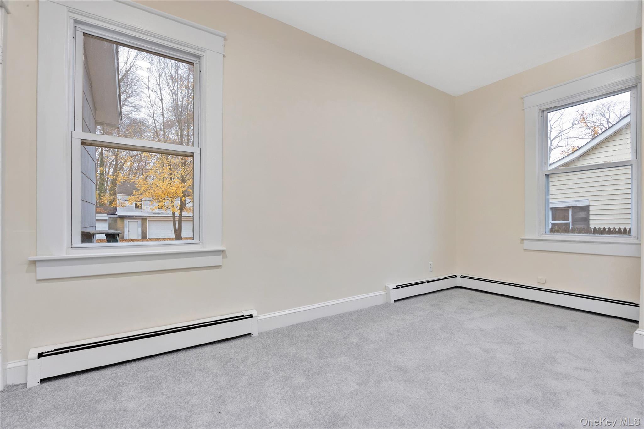 #19 photo, 35 Andrew Avenue, Islip Terrace , NY 11752