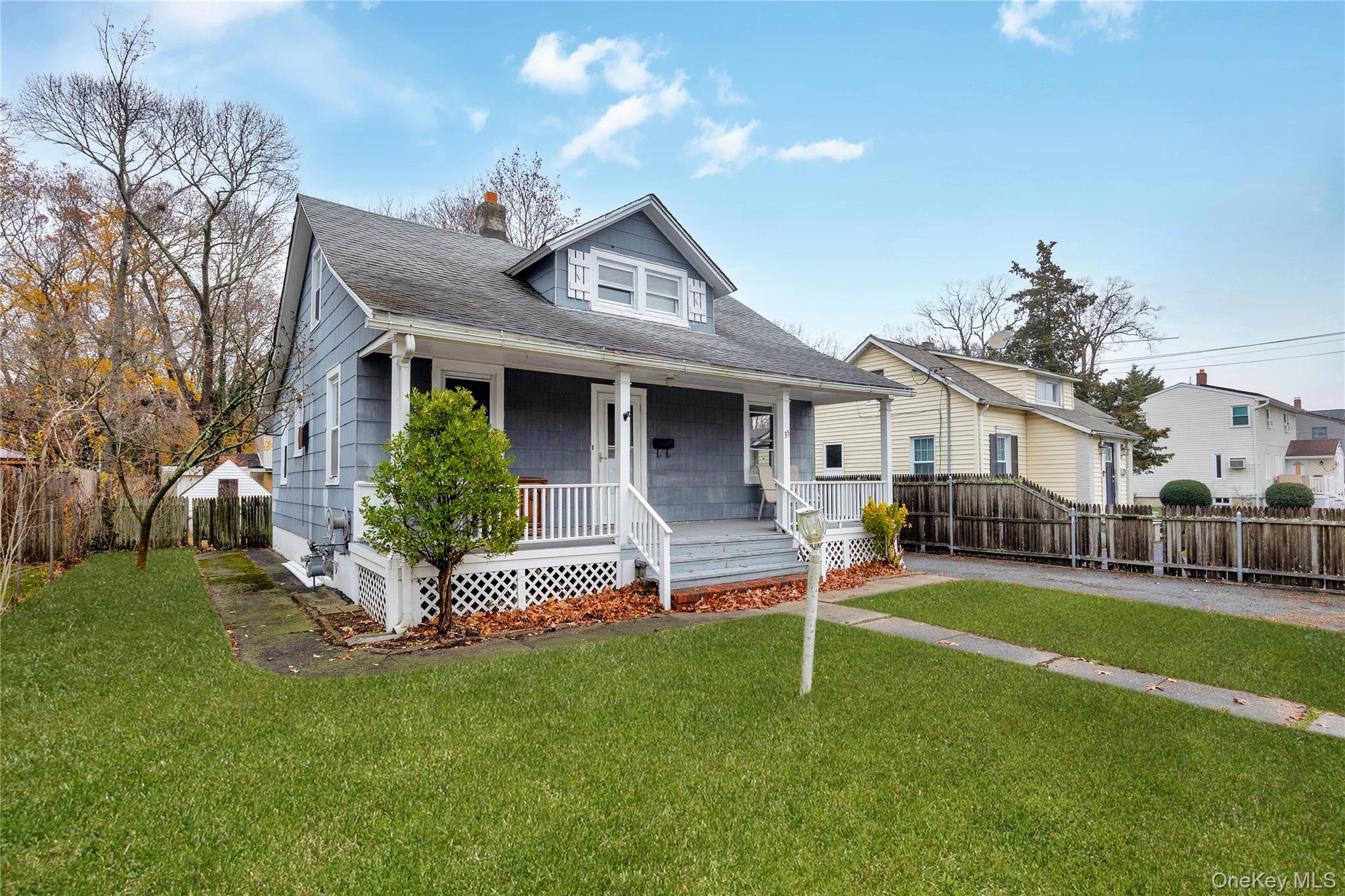 #7 photo, 35 Andrew Avenue, Islip Terrace , NY 11752