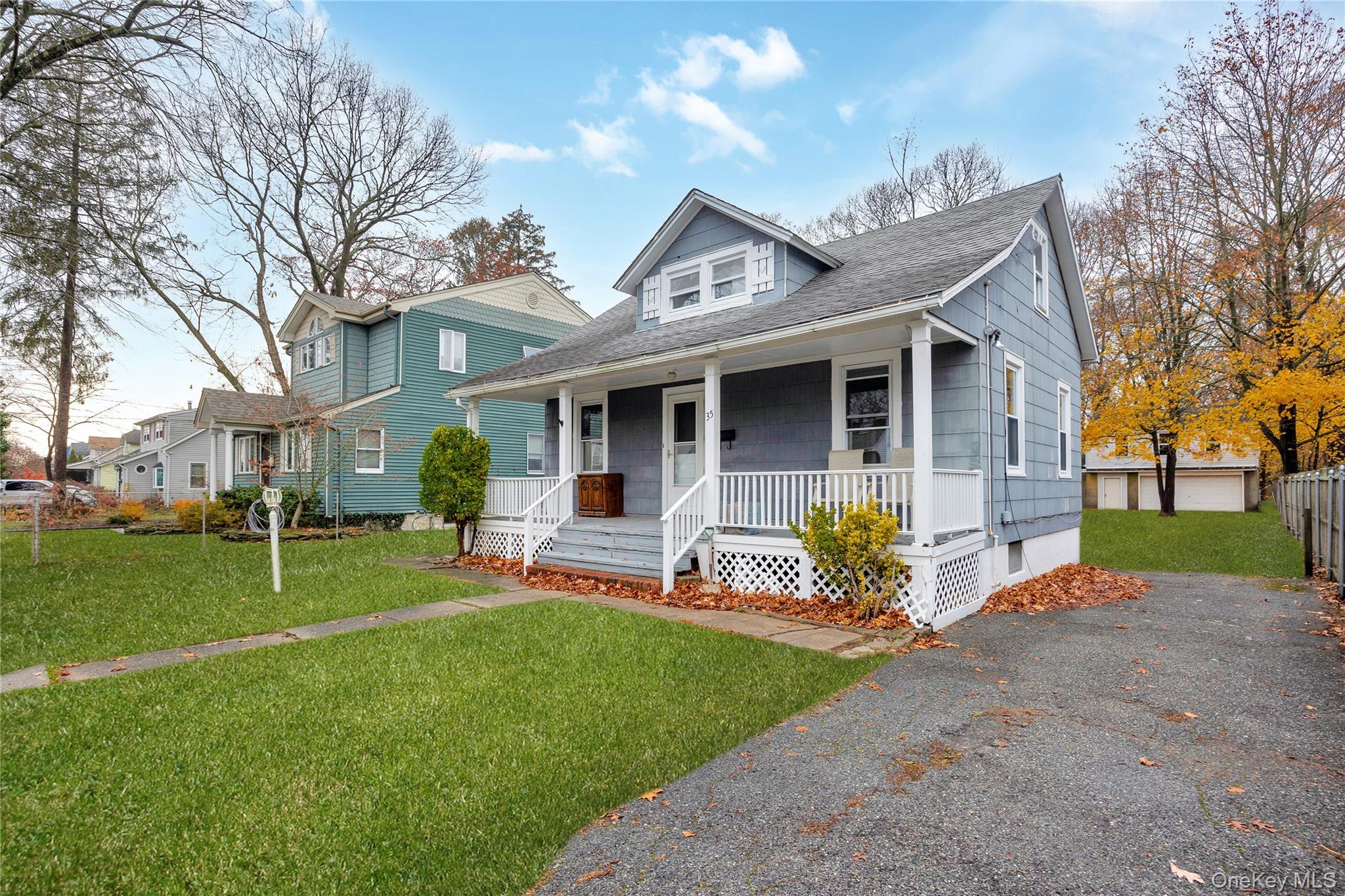 #8 photo, 35 Andrew Avenue, Islip Terrace , NY 11752