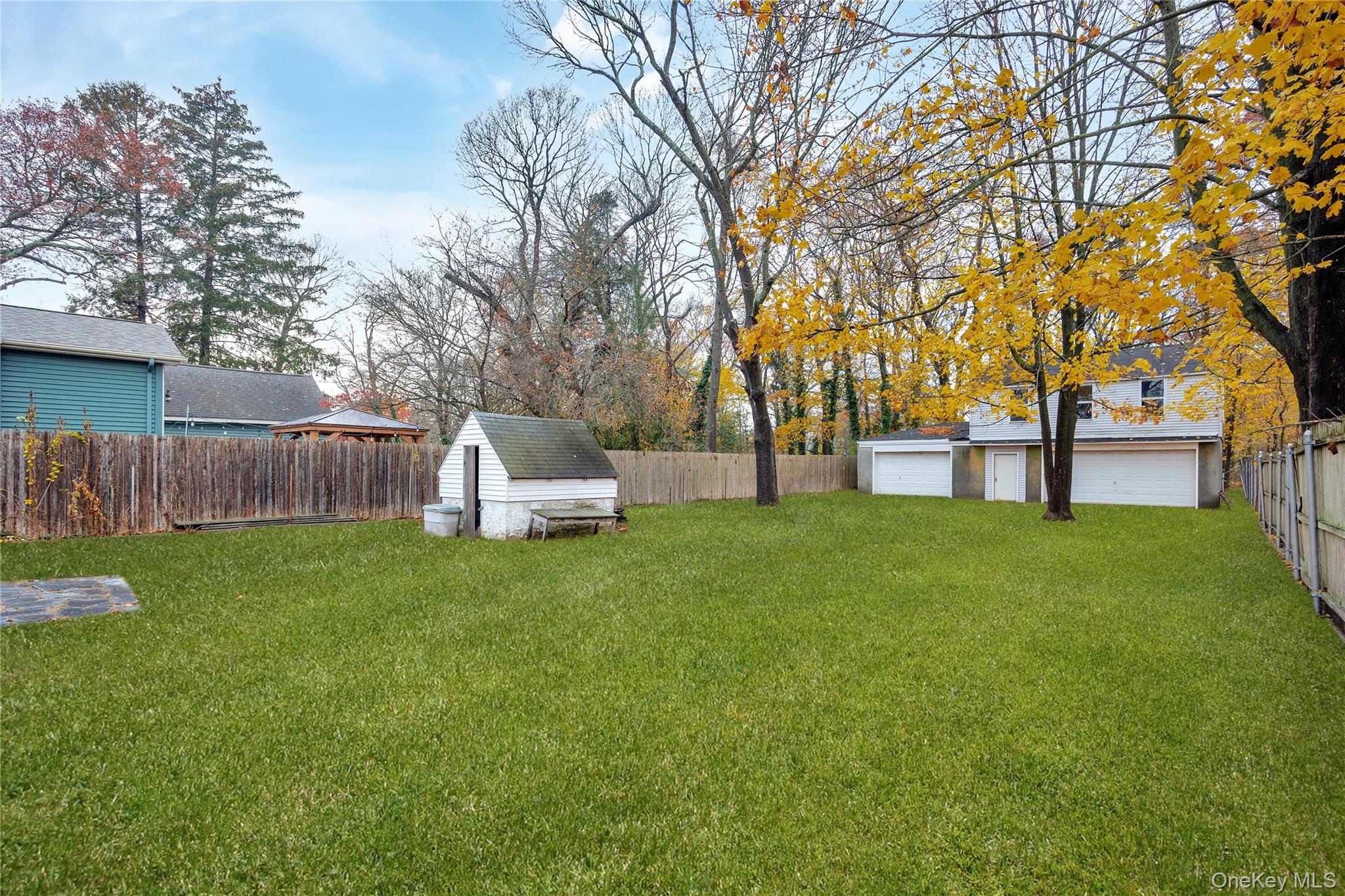 #9 photo, 35 Andrew Avenue, Islip Terrace , NY 11752