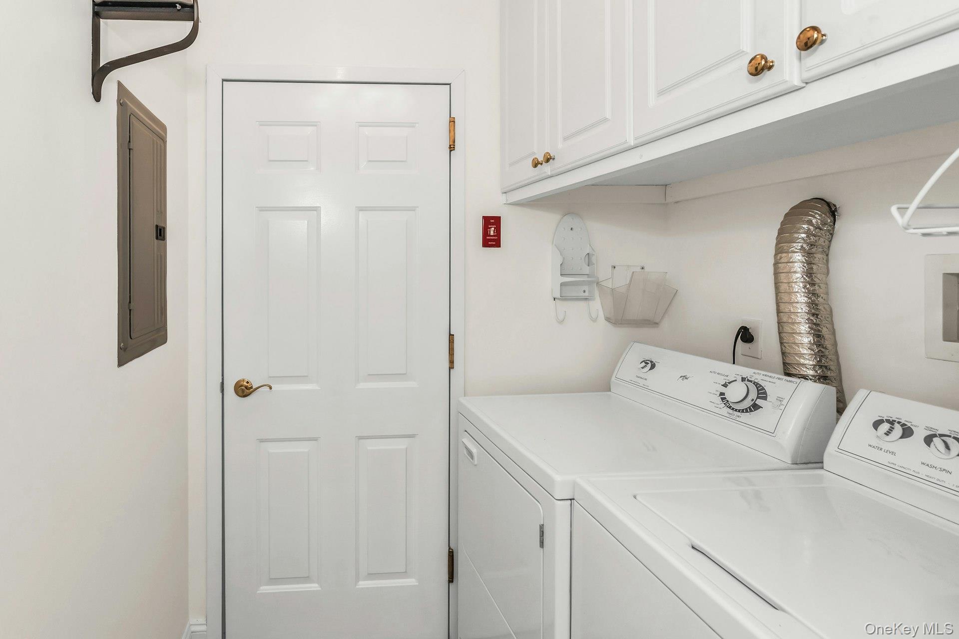 #11 photo, 986 Madeira Boulevard, Melville , NY 11747