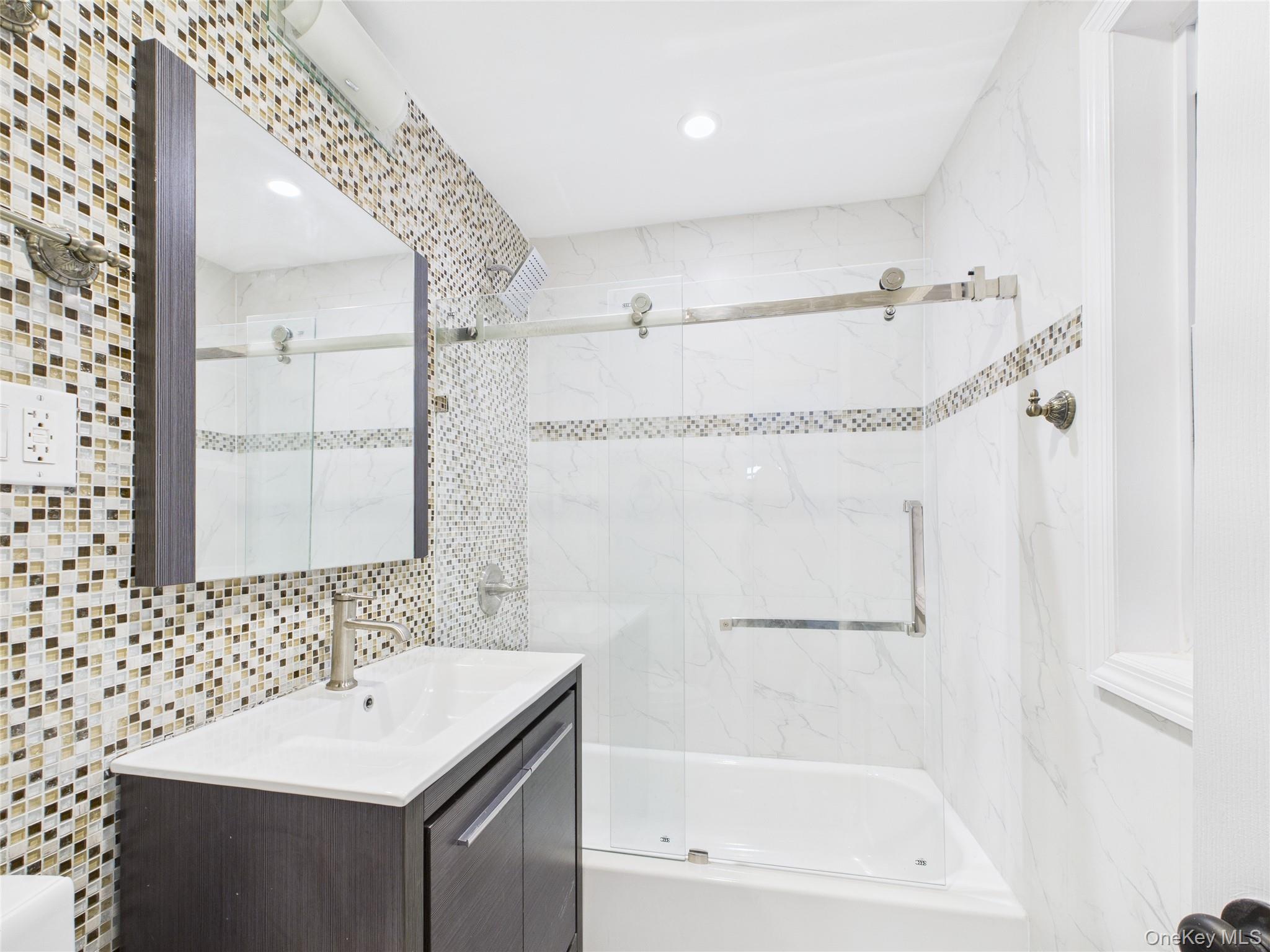 #2 photo, 2516 Curtis Street, East Elmhurst , NY 11369