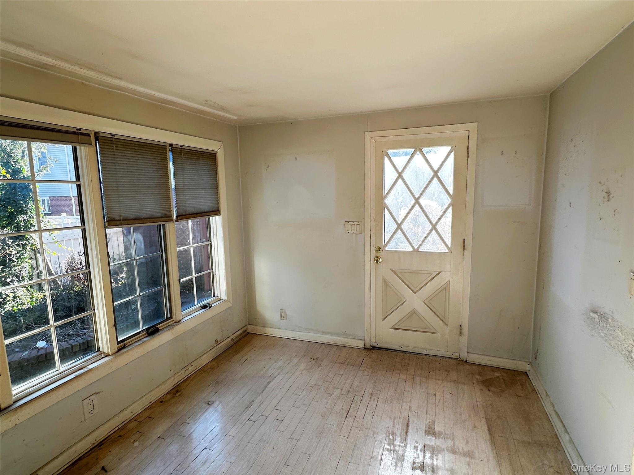 #11 photo, 192 Brixton Road, Garden City , NY 11530