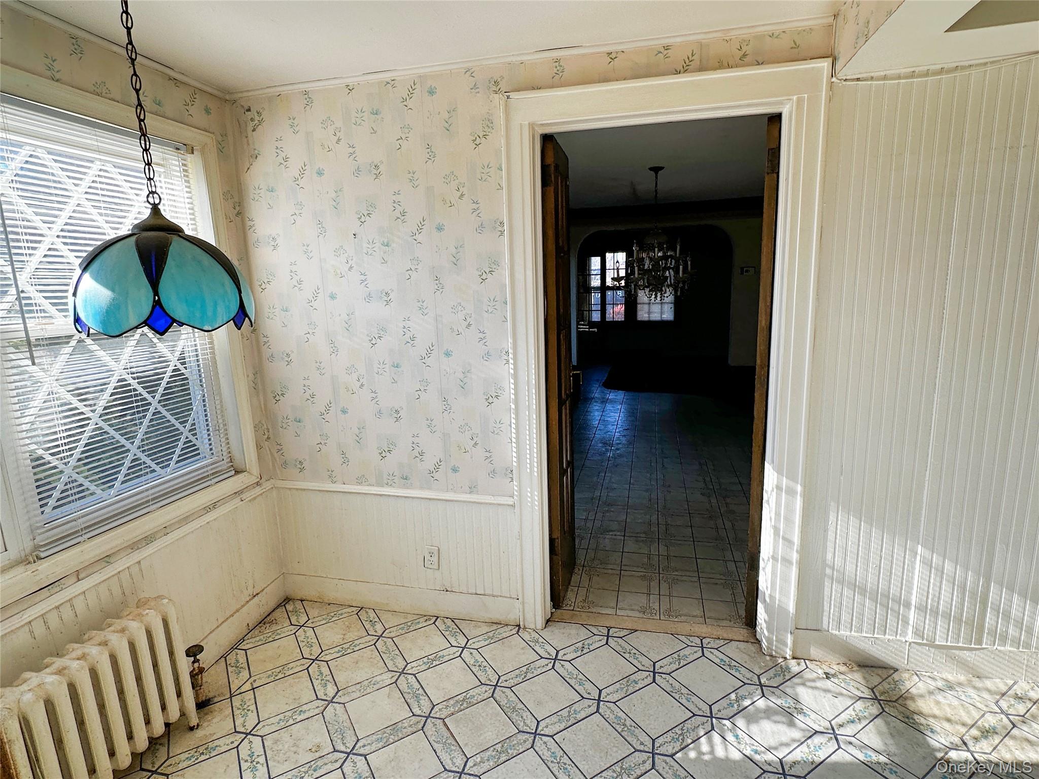 #12 photo, 192 Brixton Road, Garden City , NY 11530