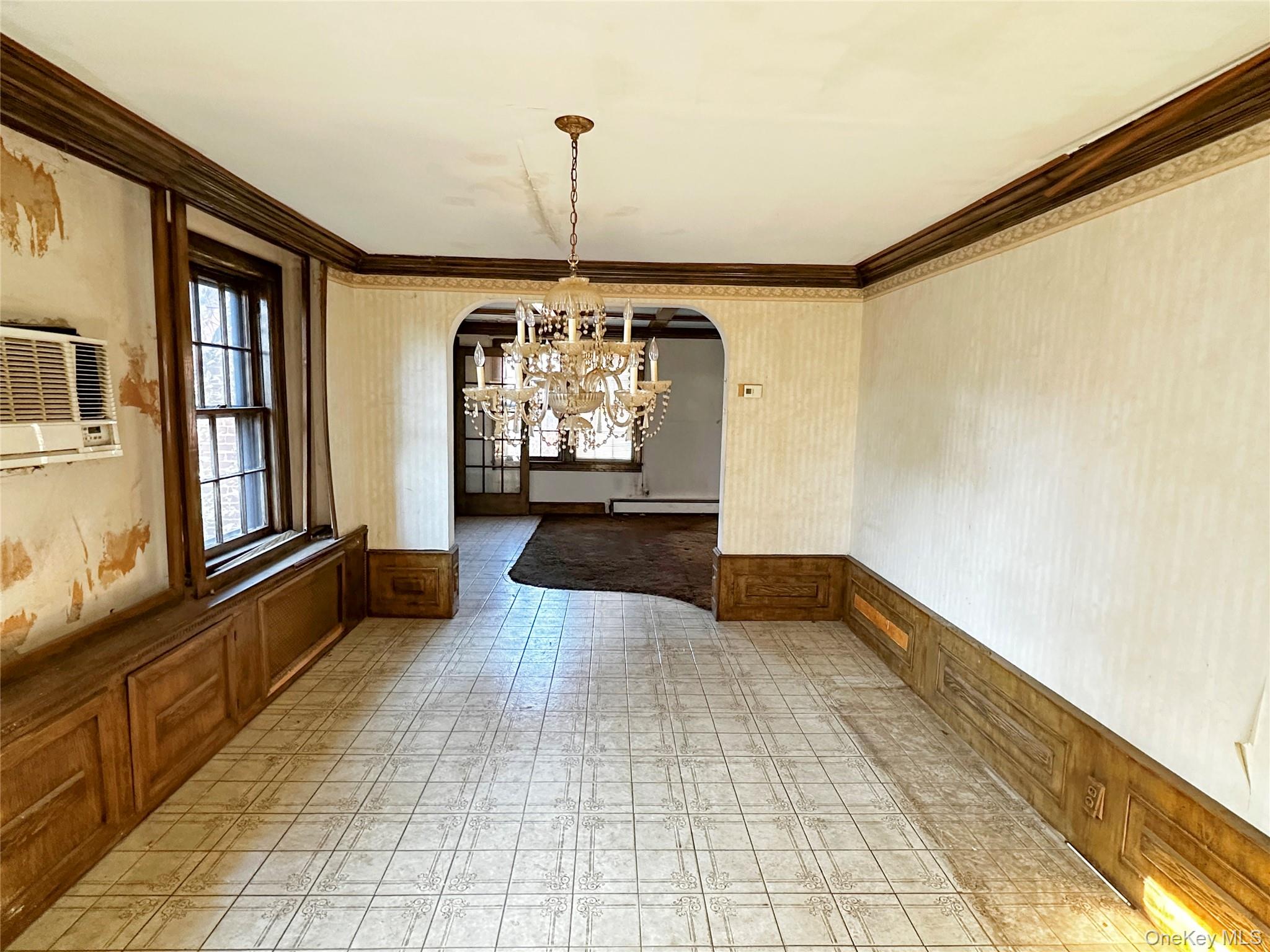 #15 photo, 192 Brixton Road, Garden City , NY 11530