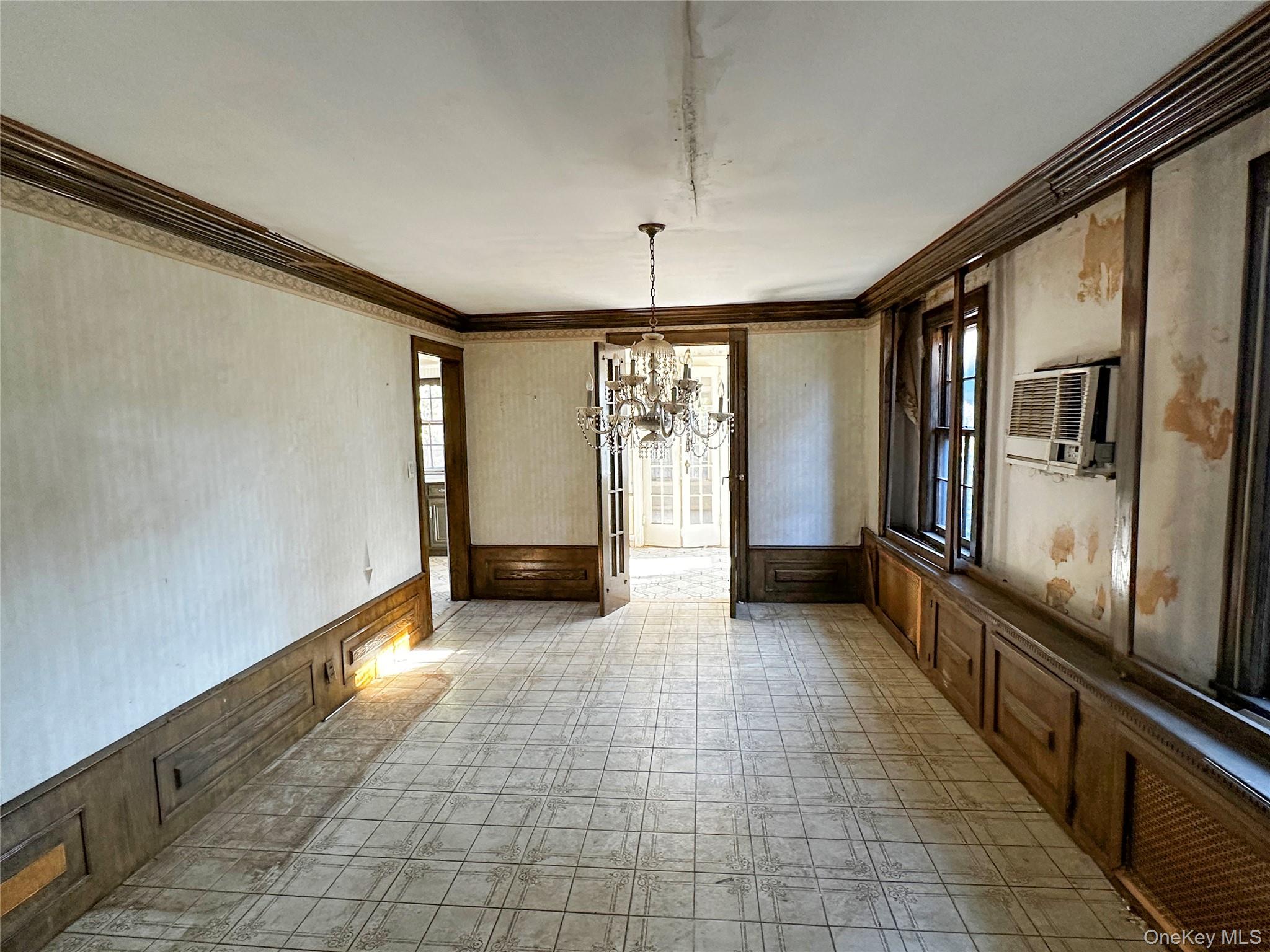 #19 photo, 192 Brixton Road, Garden City , NY 11530