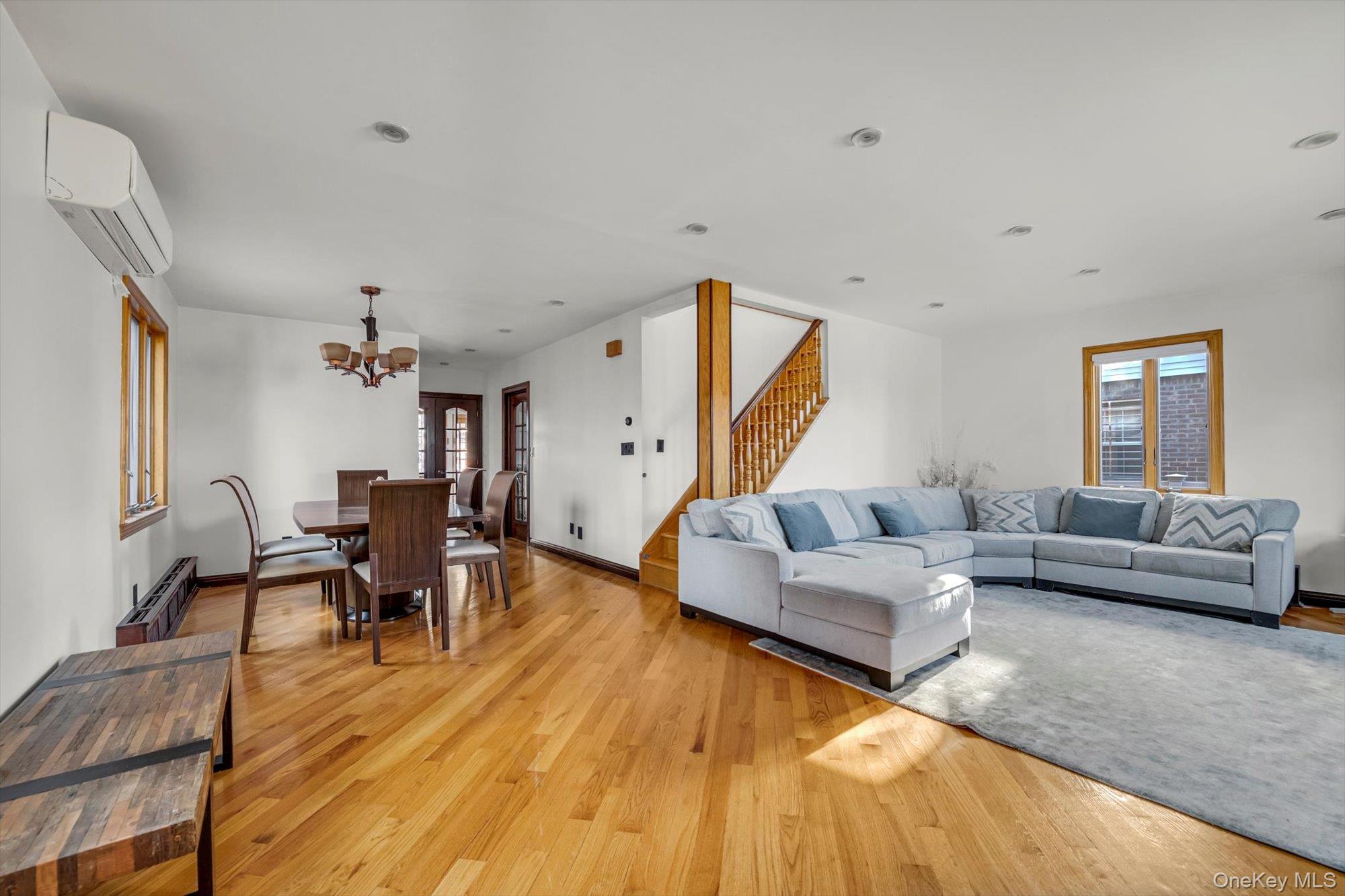 #5 photo, 6954 180th Street, Куинс ‖ Fresh Meadows , NY 11365