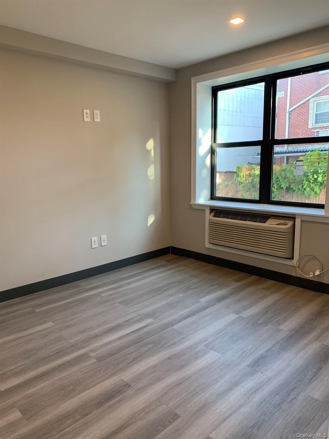 #4 photo, 3417 103rd Street, কুইন্‌স Corona , NY 11368