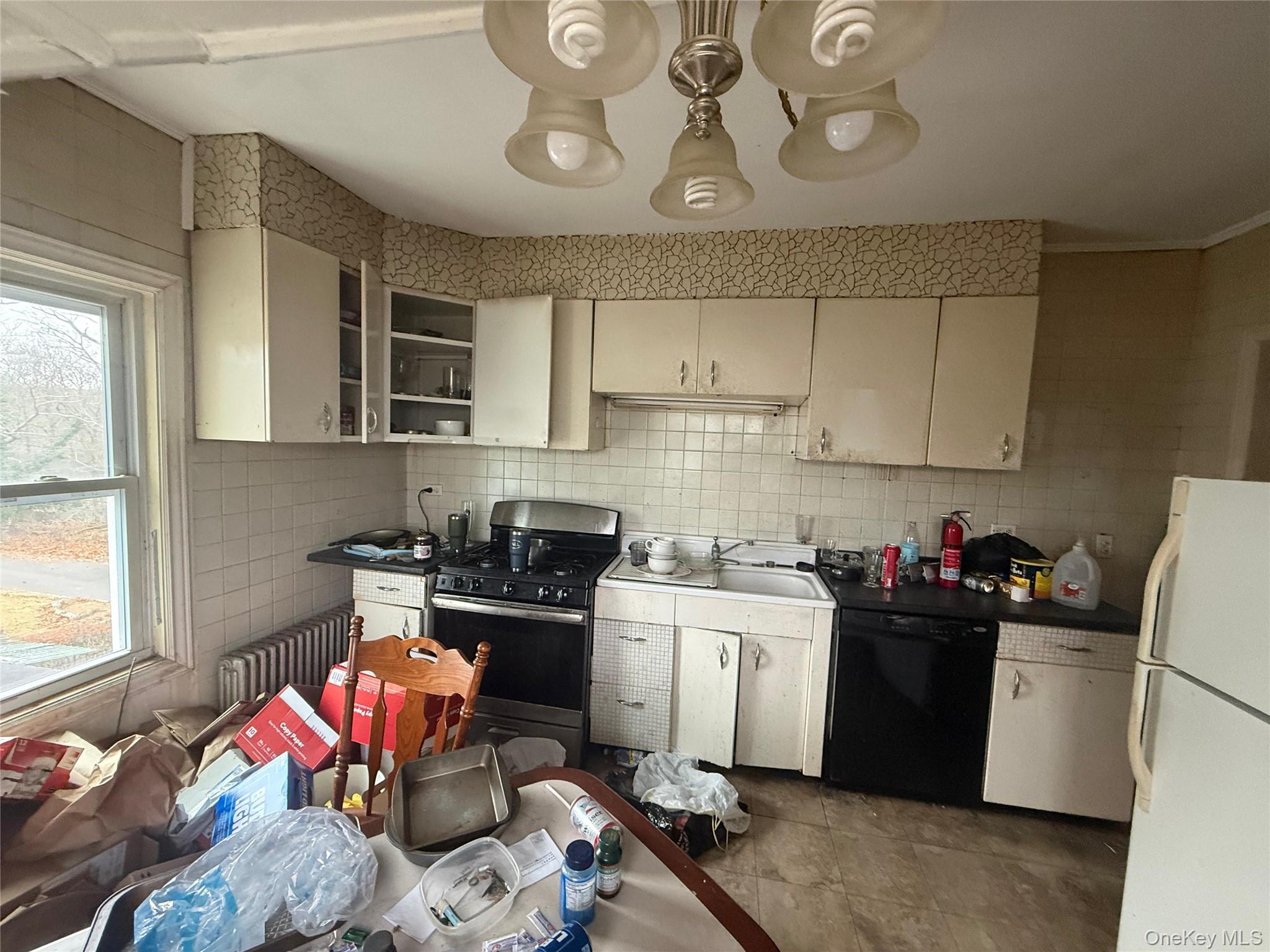 #4 photo, 5 Oakland Avenue, Rocky Point , NY 11778