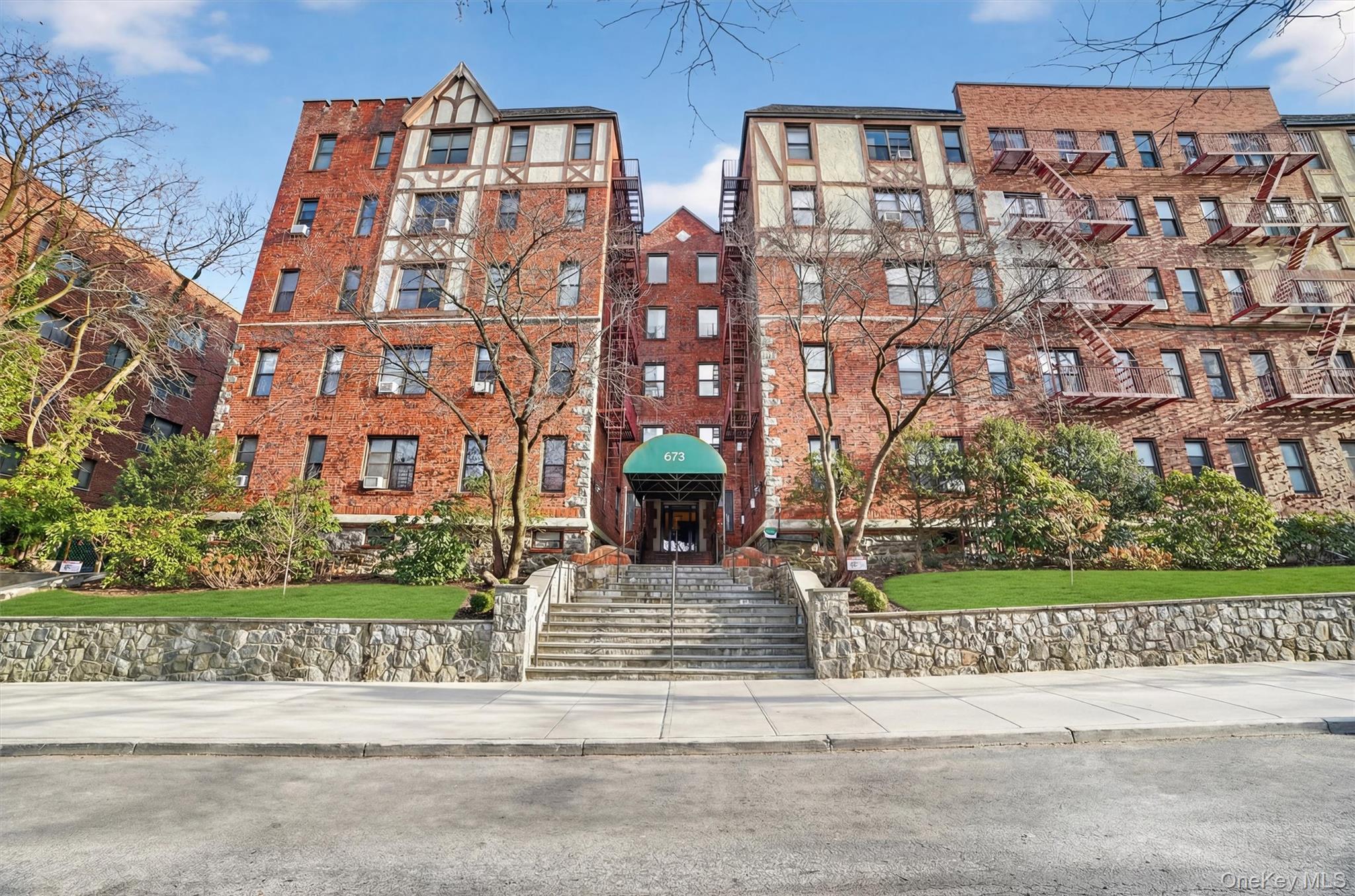 #14 photo, 673 Locust Street, Mount Vernon , NY 10552