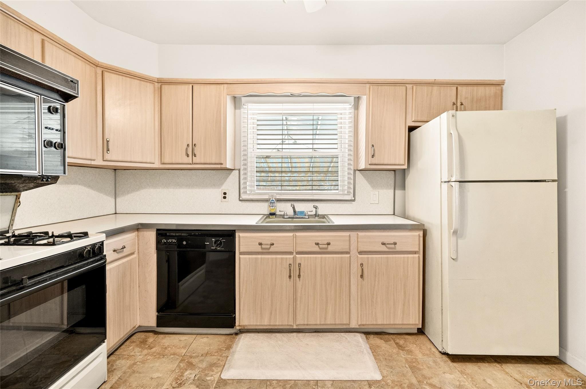 #17 photo, 10 Sciortino Place, 纽约州 White Plains , NY 10607