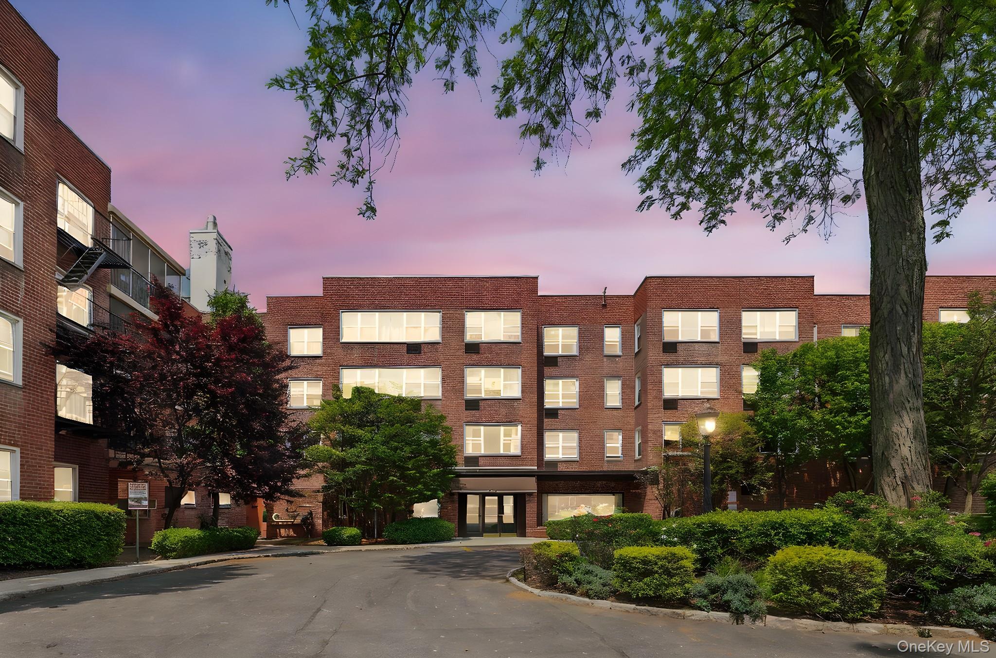 #4 photo, 1299 Palmer Avenue, Larchmont , NY 10538