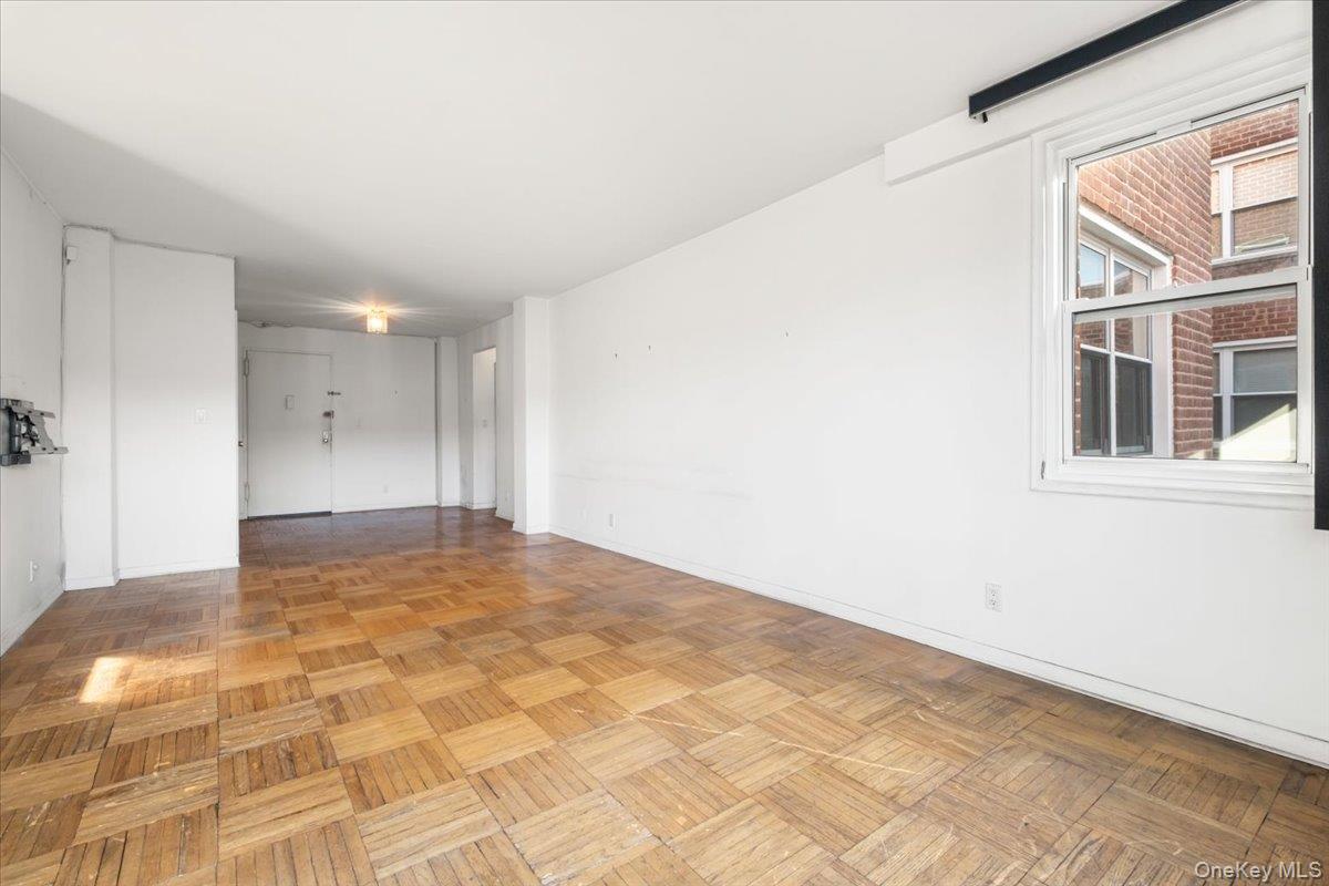 #8 photo, 1299 Palmer Avenue, Larchmont , NY 10538