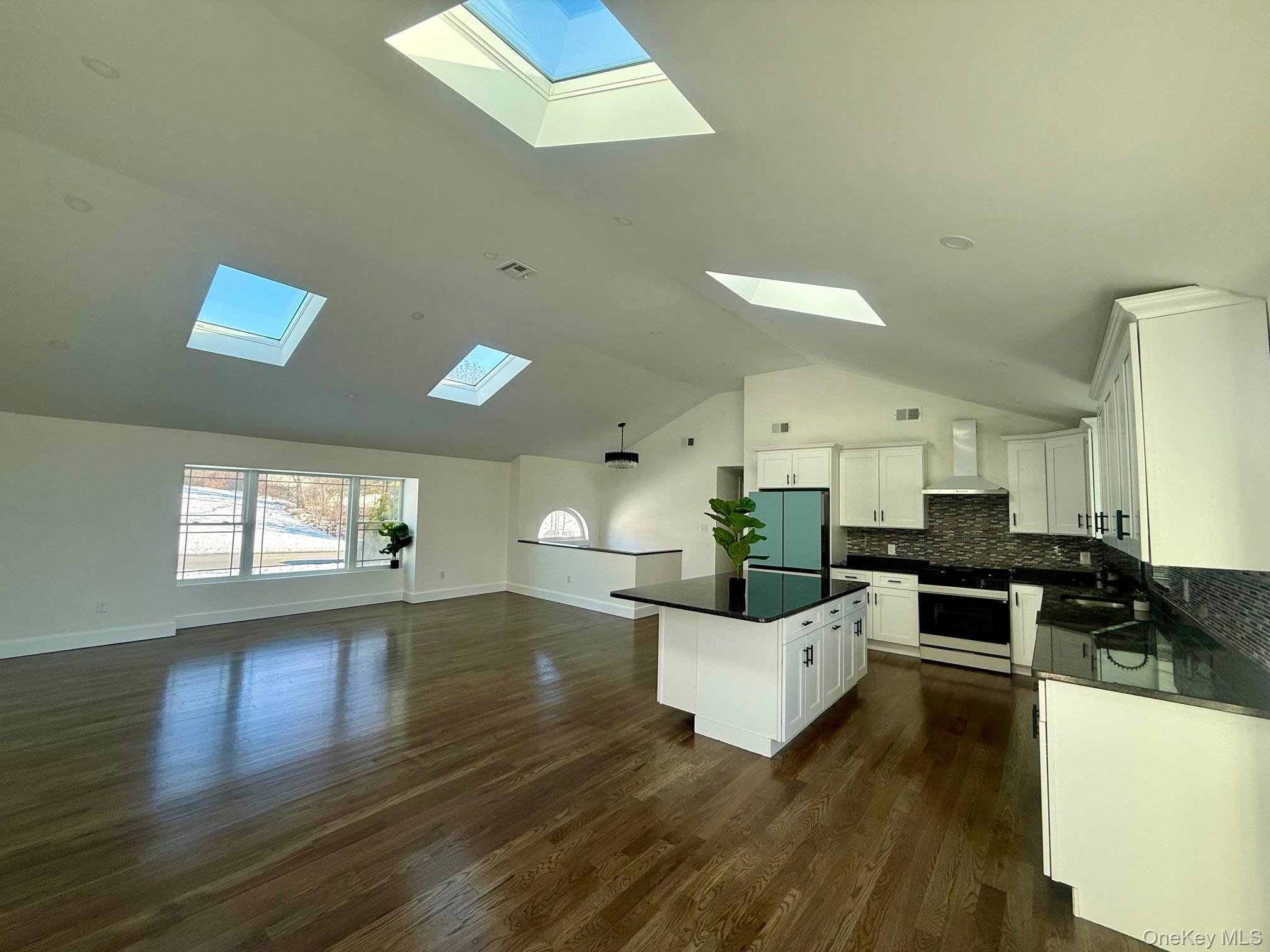 #5 photo, 38 Mayer Drive, Lloyd , NY 12528