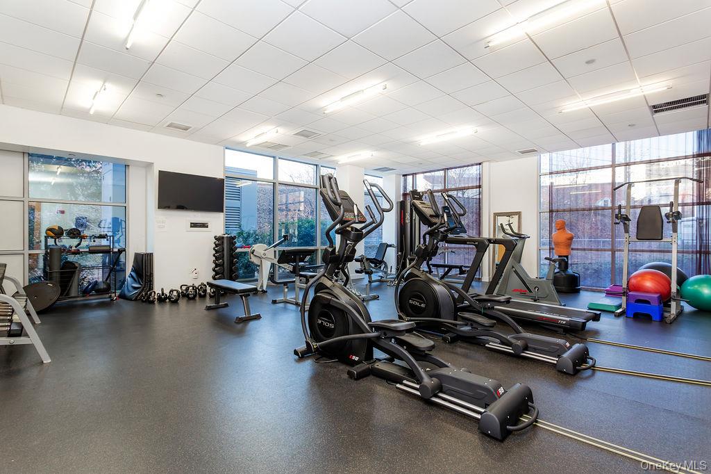 #15 photo, 33 N Water Street, Call Listing Agent , CT 06854