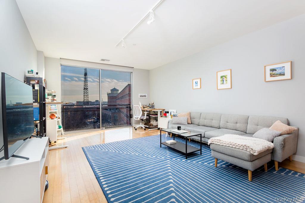 #5 photo, 33 N Water Street, Call Listing Agent , CT 06854