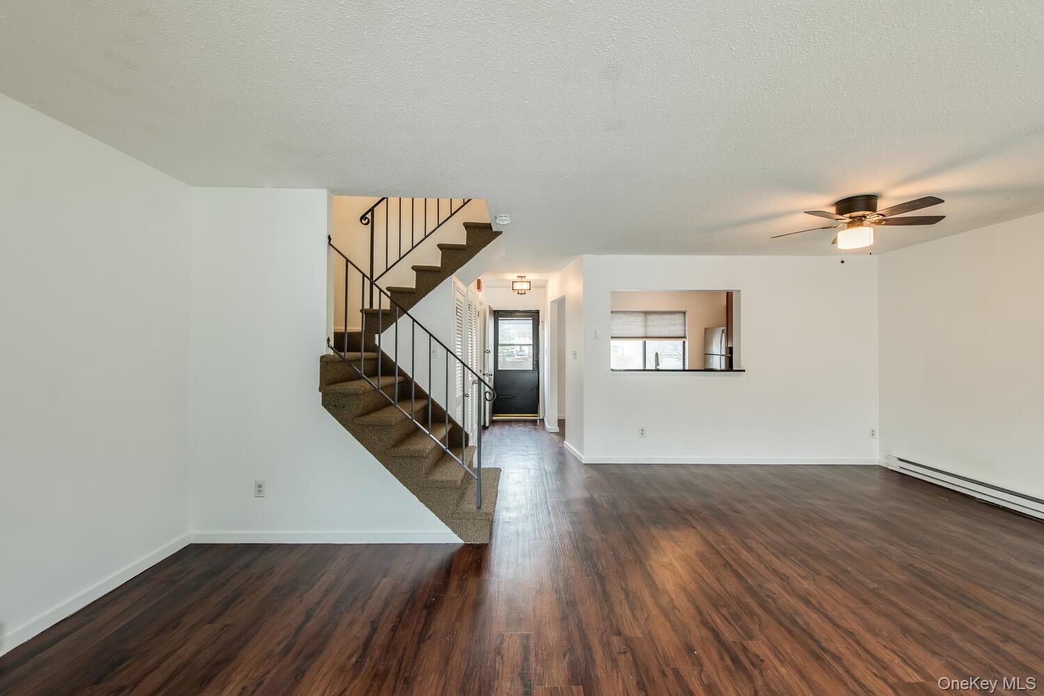 #8 photo, 908 Chelsea Cove, Hopewell Junction , NY 12533