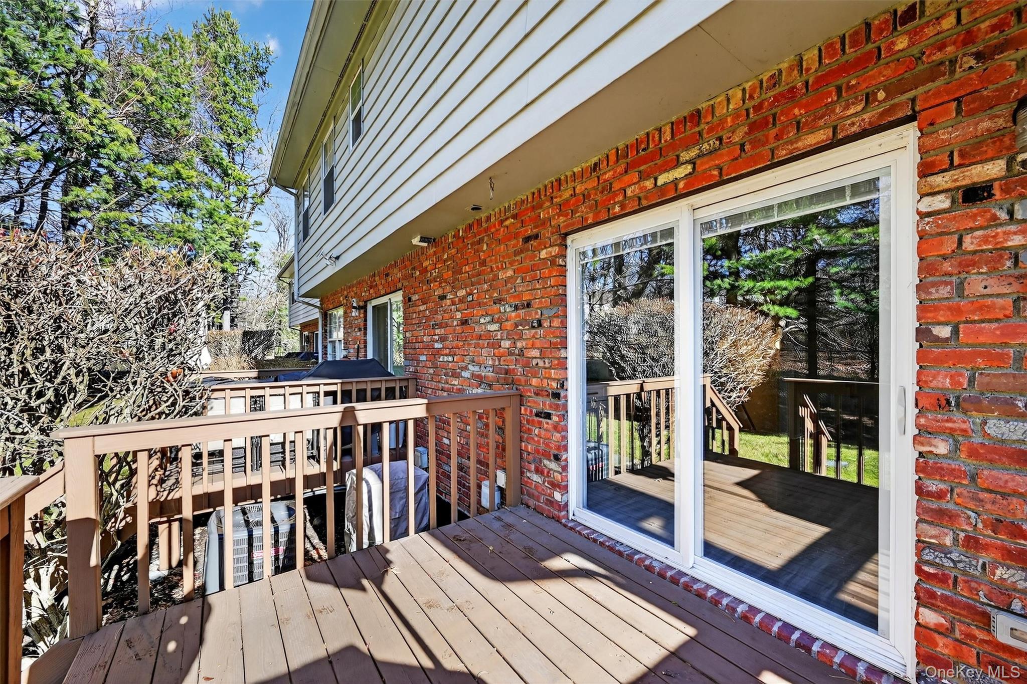 #11 photo, 410 Pawnee Court, Suffern , NY 10901