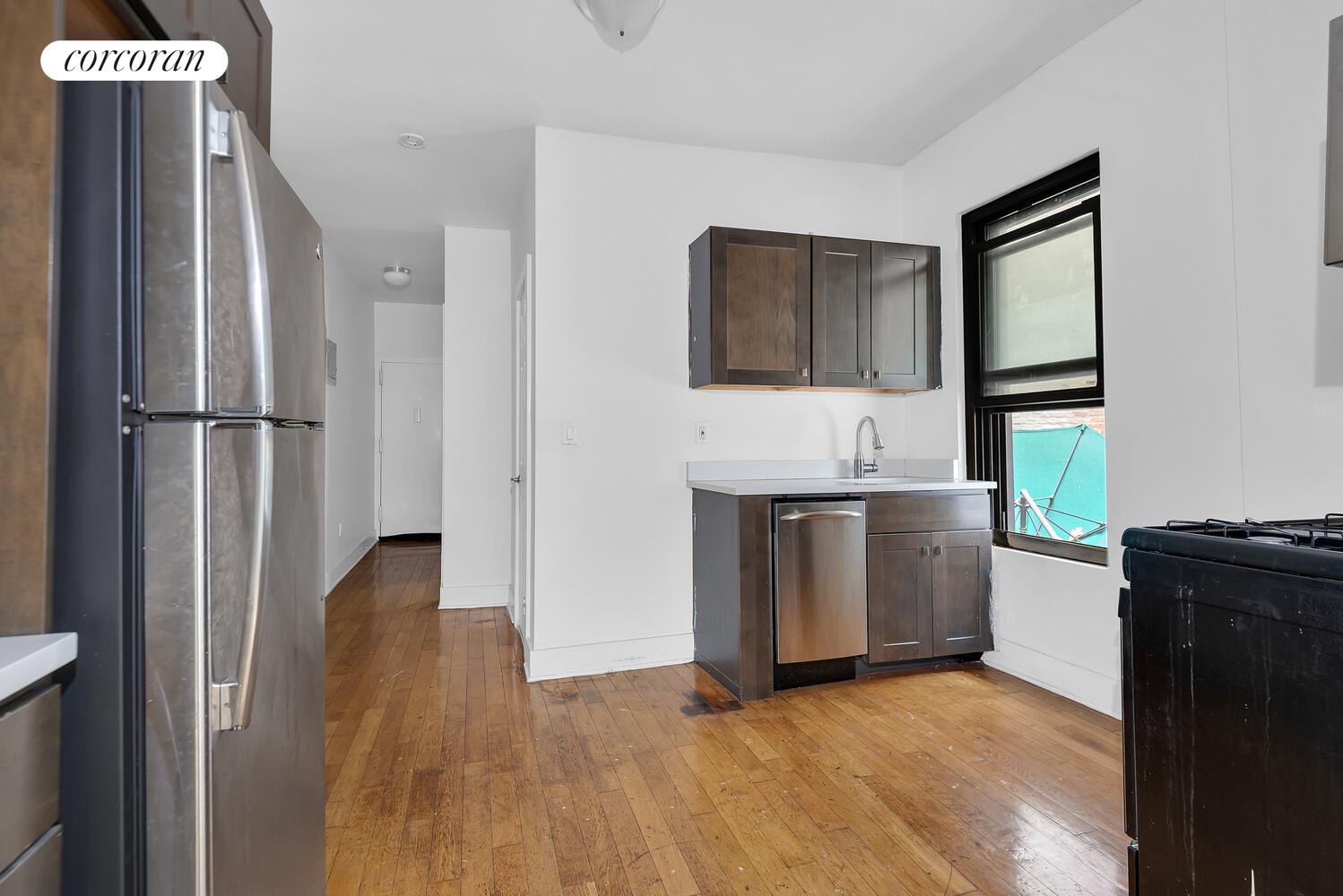 #6 photo, Brooklyn, Williamsburg , NY 11211