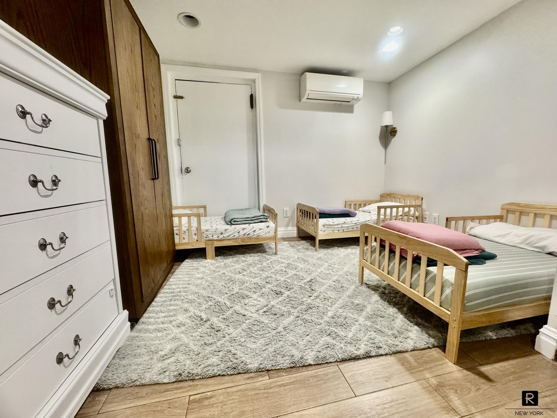 #20 photo, New York City, Upper East Side , NY 10128