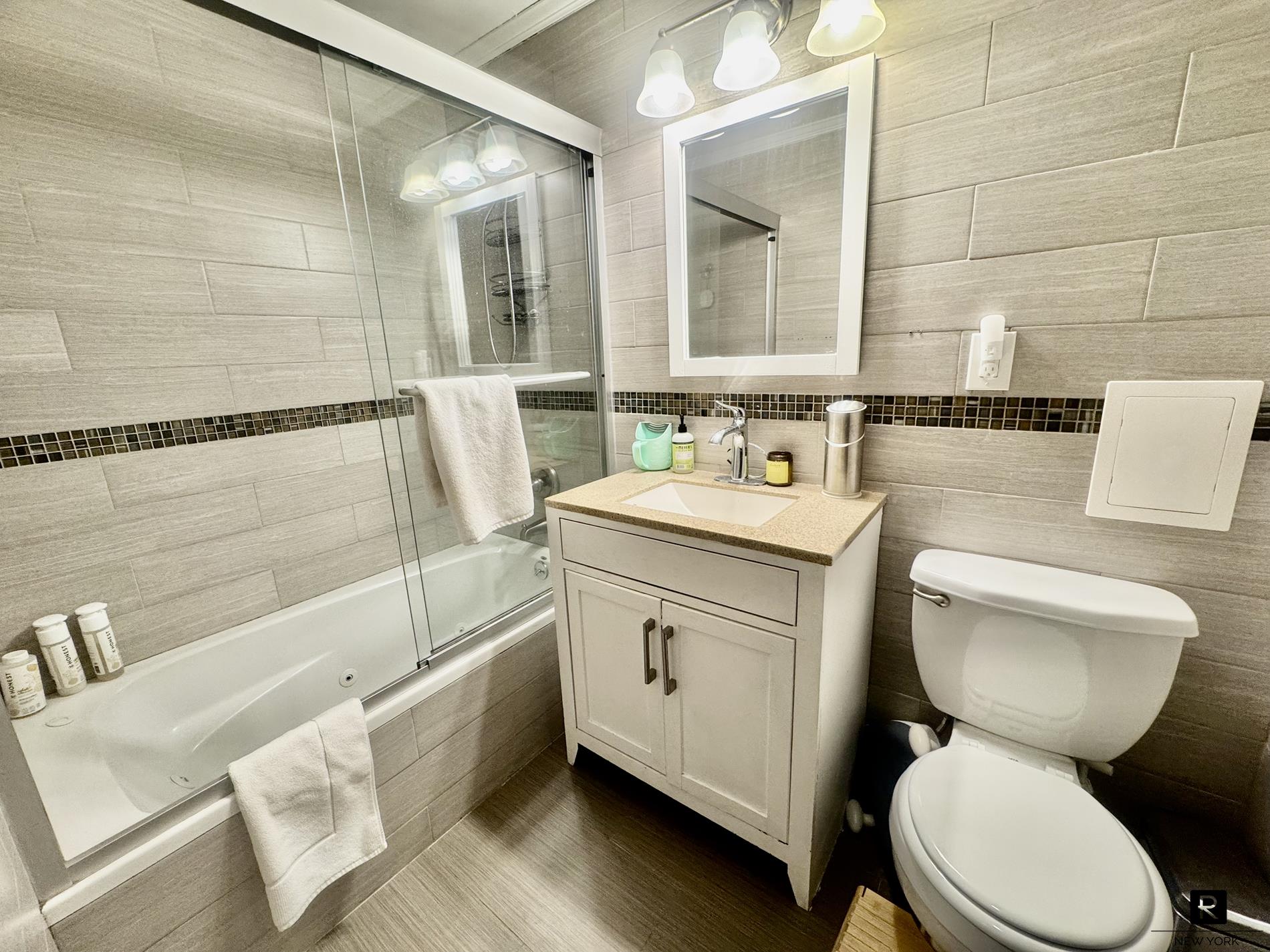 #5 photo, New York City, Upper East Side , NY 10128