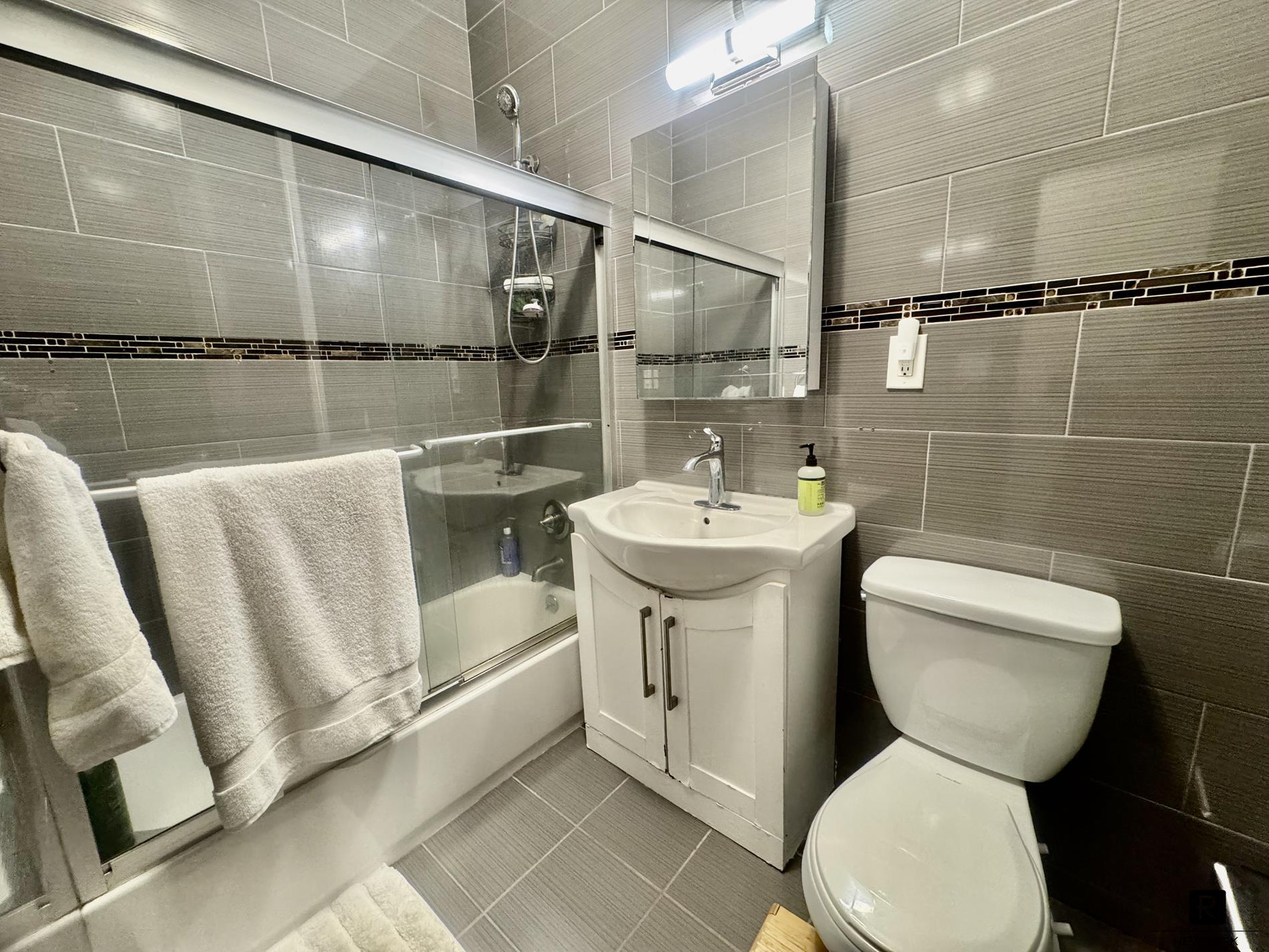 #7 photo, New York City, Upper East Side , NY 10128