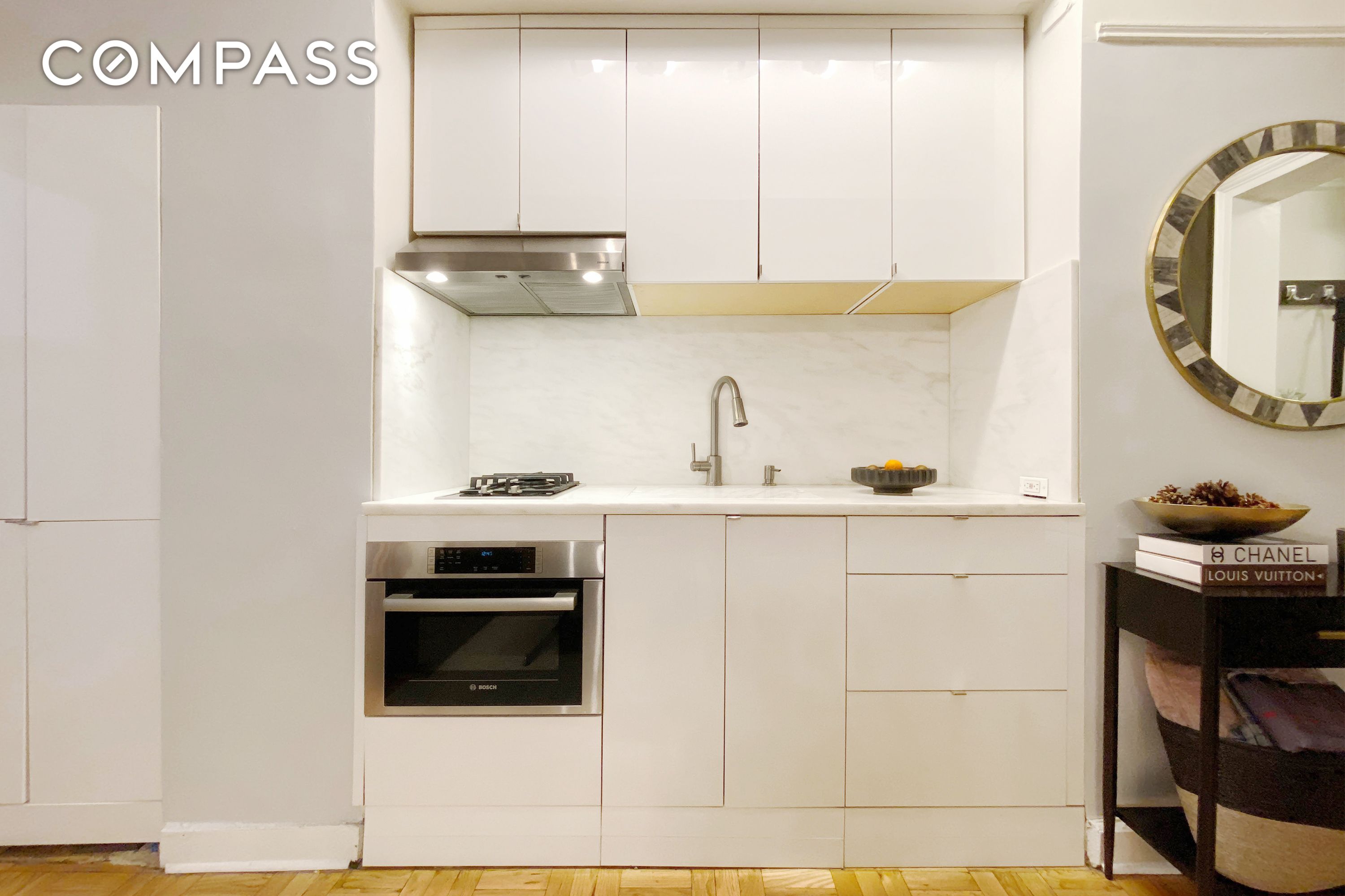 #3 photo, 155 E 49th Street, Midtown East , NY 10017