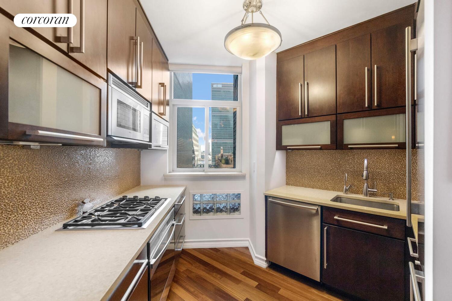 #7 photo, New York City, Turtle Bay , NY 10017