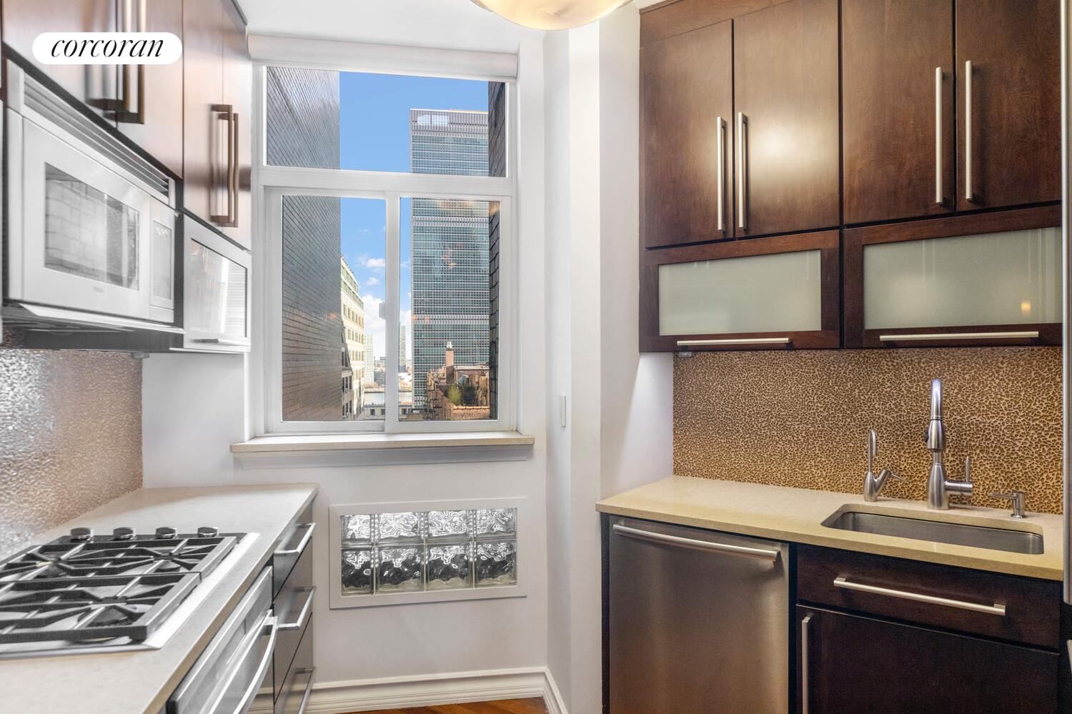 #8 photo, New York City, Turtle Bay , NY 10017