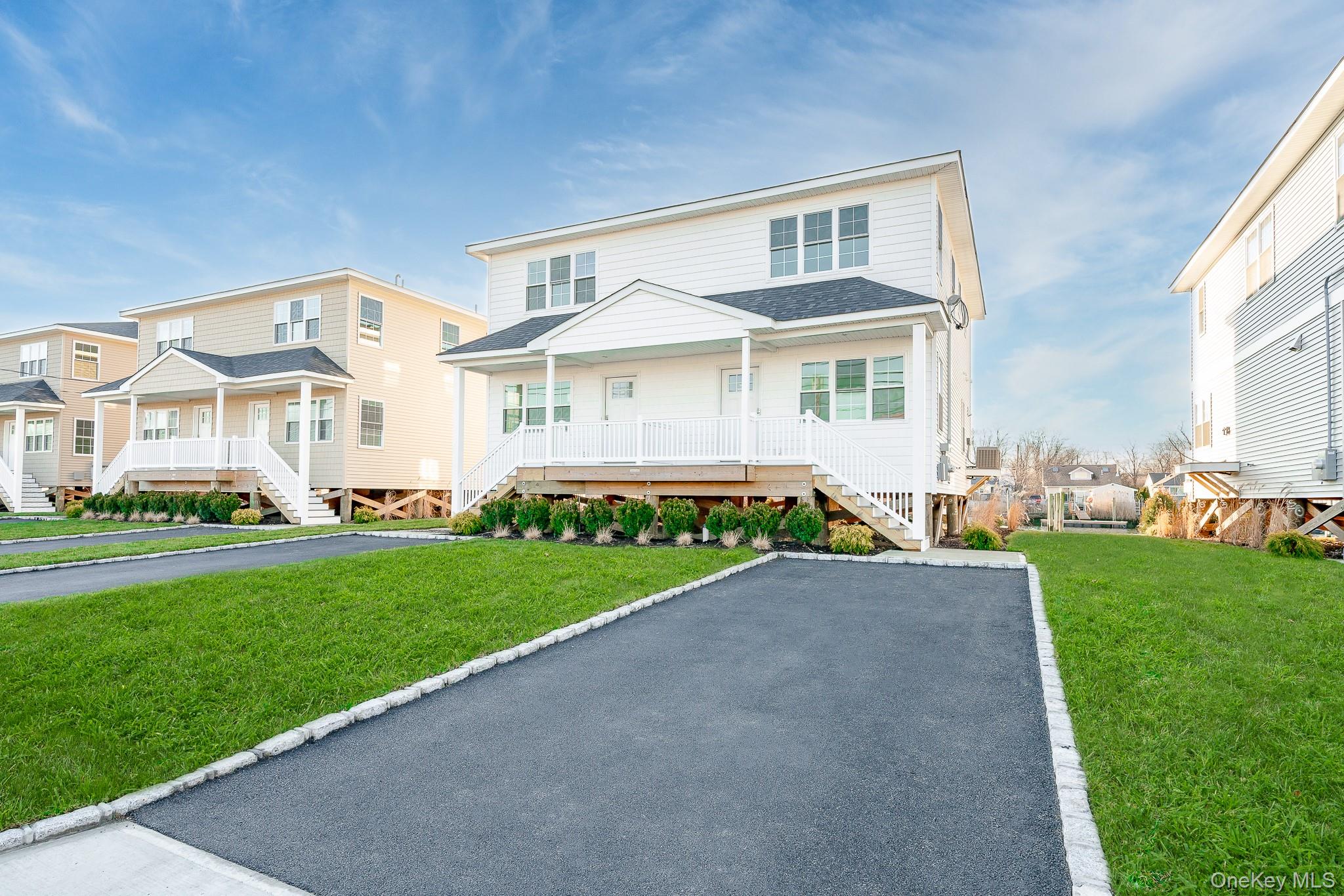 #2 photo, 2812 Ocean Avenue, Seaford , NY 11783