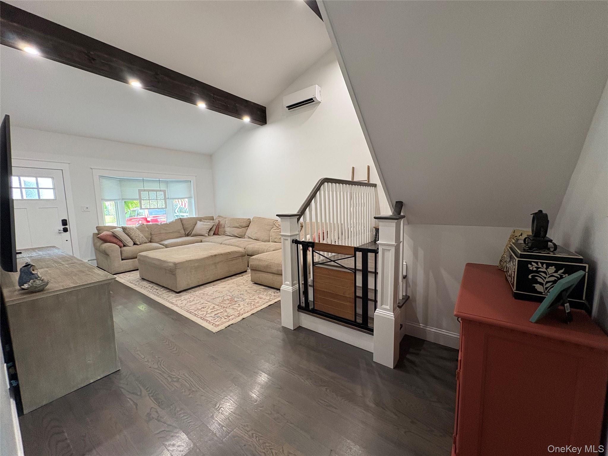 #4 photo, 9 Sugarbush Lane, Coram , NY 11727