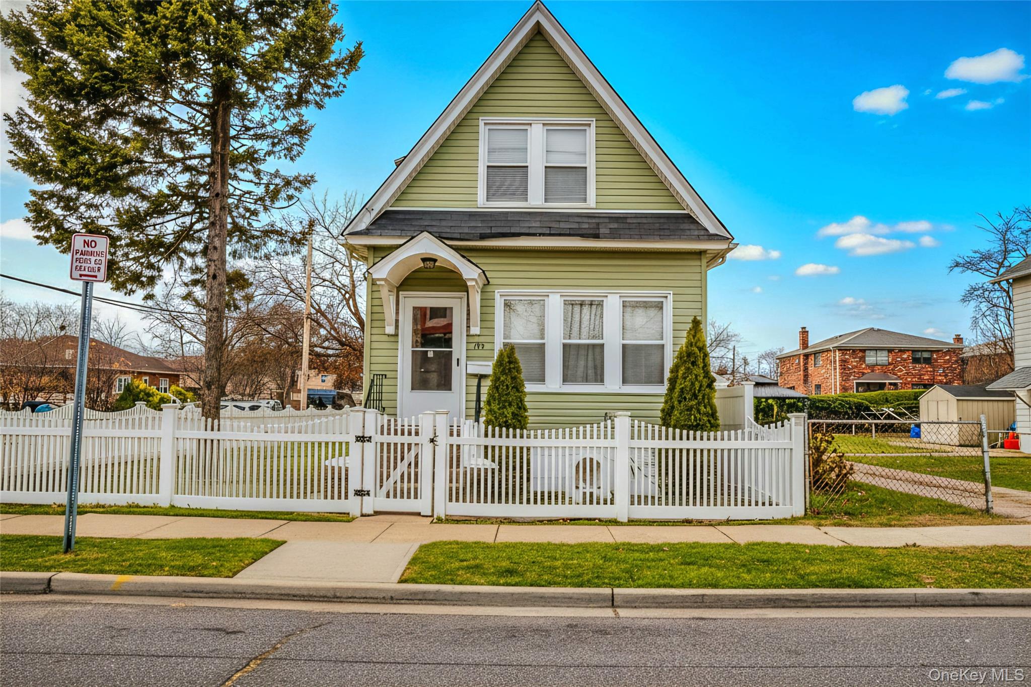 #2 photo, 38 Lehrer Avenue, Elmont , NY 11003