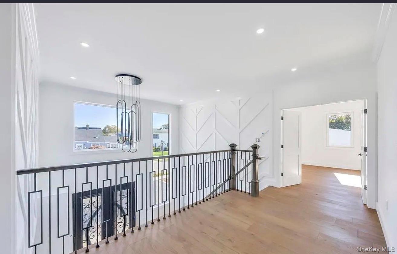 #8 photo, 29 Raspberry Lane, Нассау ‖ Levittown , NY 11756