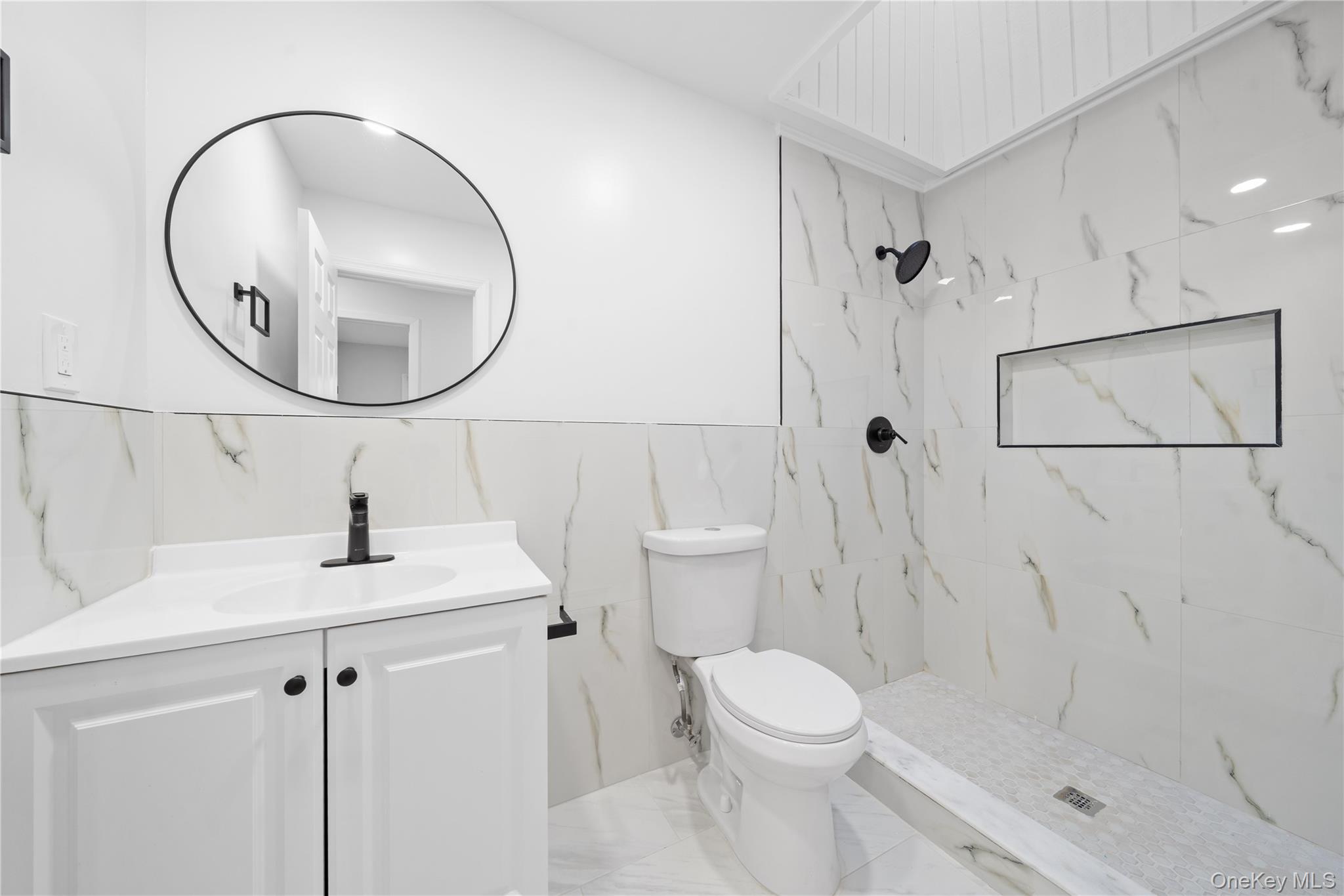 #11 photo, 4 Julie Lane, সাফোক কাউন্টি Selden , NY 11784