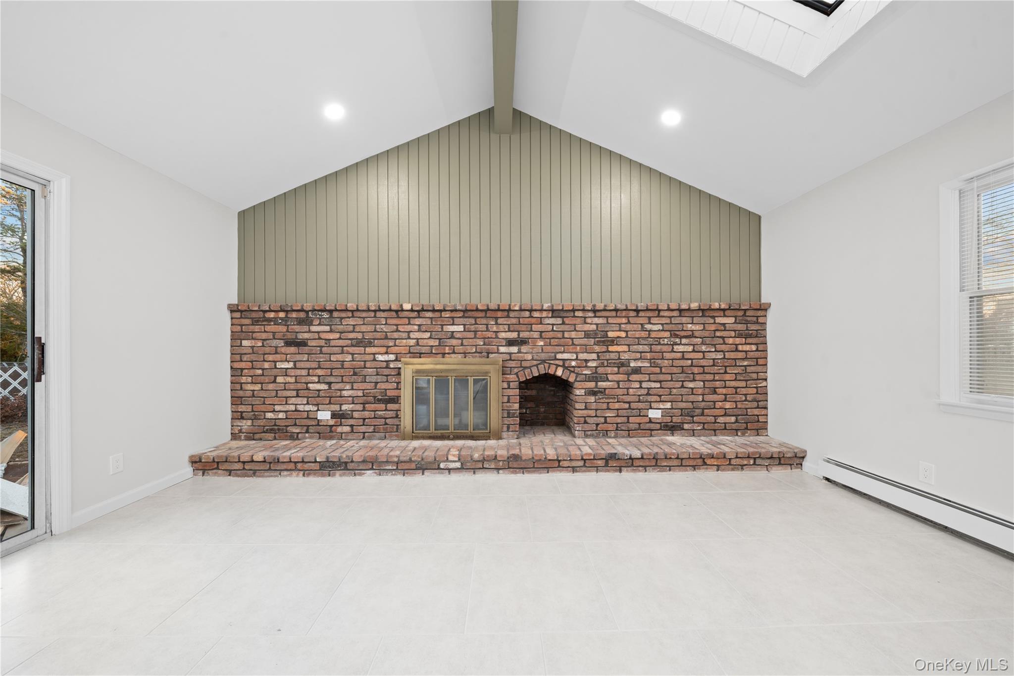 #13 photo, 4 Julie Lane, সাফোক কাউন্টি Selden , NY 11784