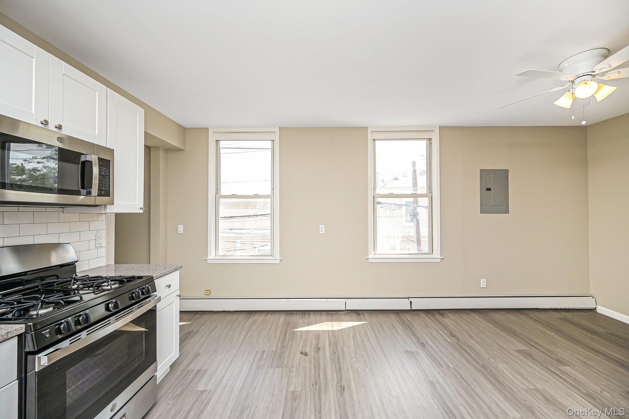 #5 photo, 463-465 Main St, Islip , NY 11751