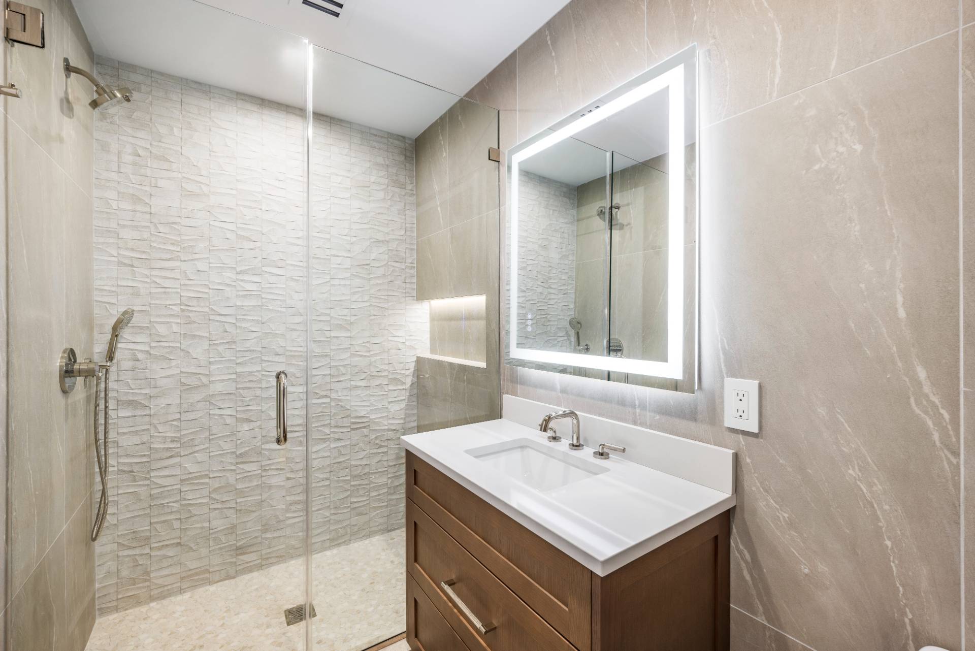 #21 photo, 512 Edge of Woods, সাফোক কাউন্টি Water Mill , NY 11976