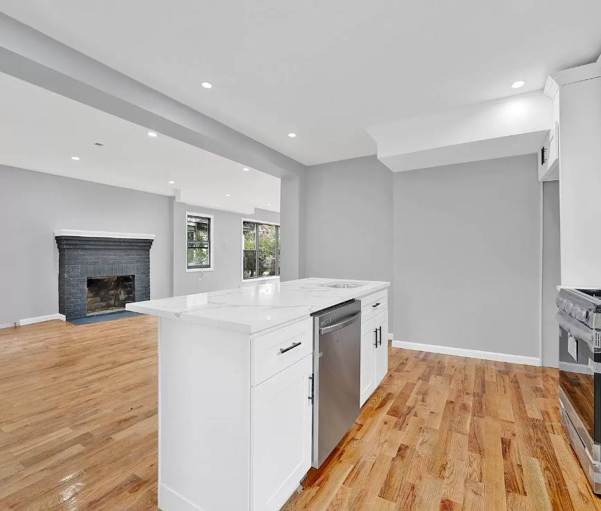 #7 photo, 194-09 111, Saint Albans , NY 11412