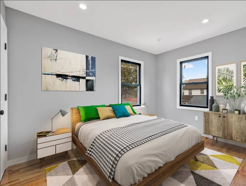 #8 photo, 194-09 111, Saint Albans , NY 11412