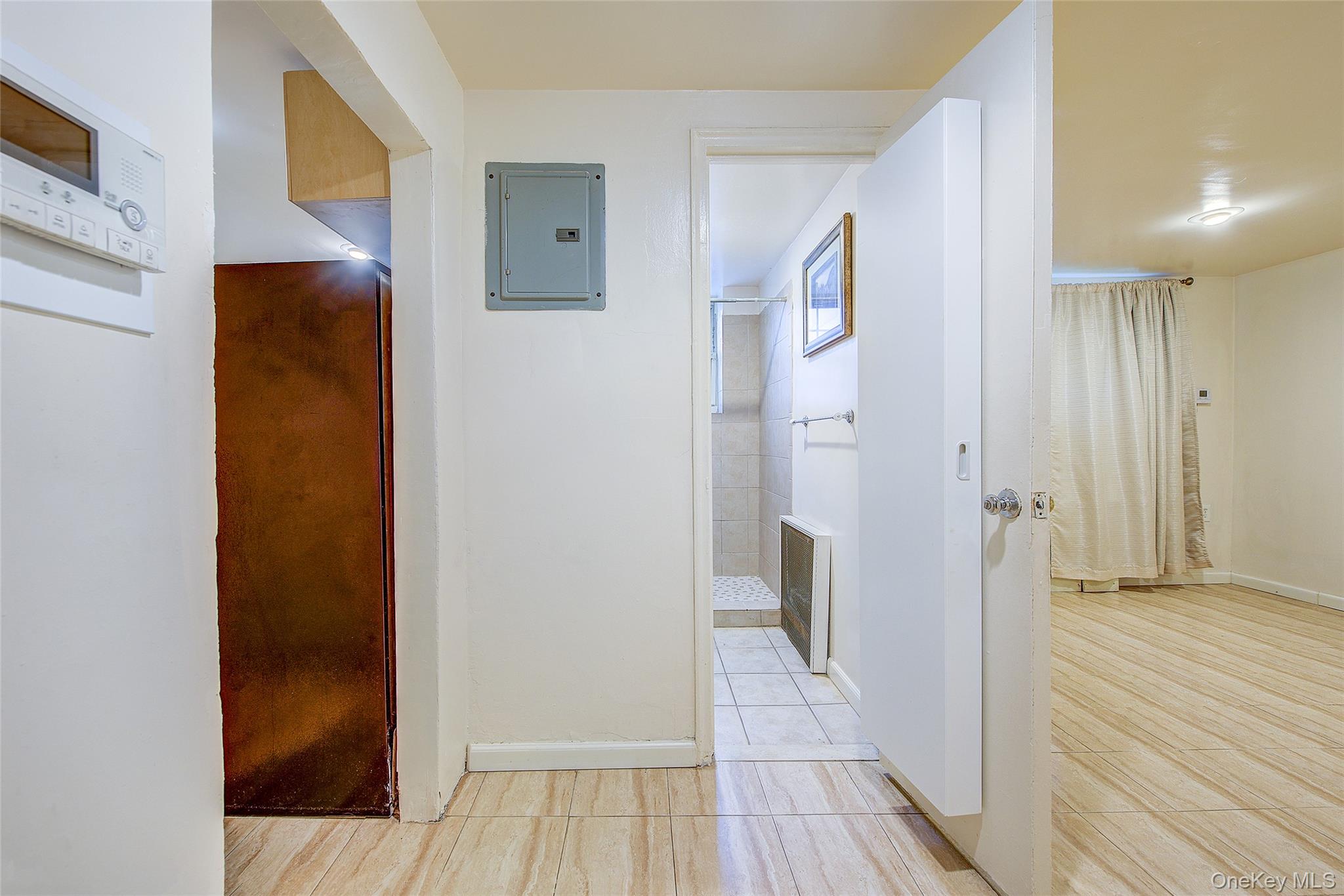 #8 photo, 25 Burns Street, Forest Hills , NY 11375