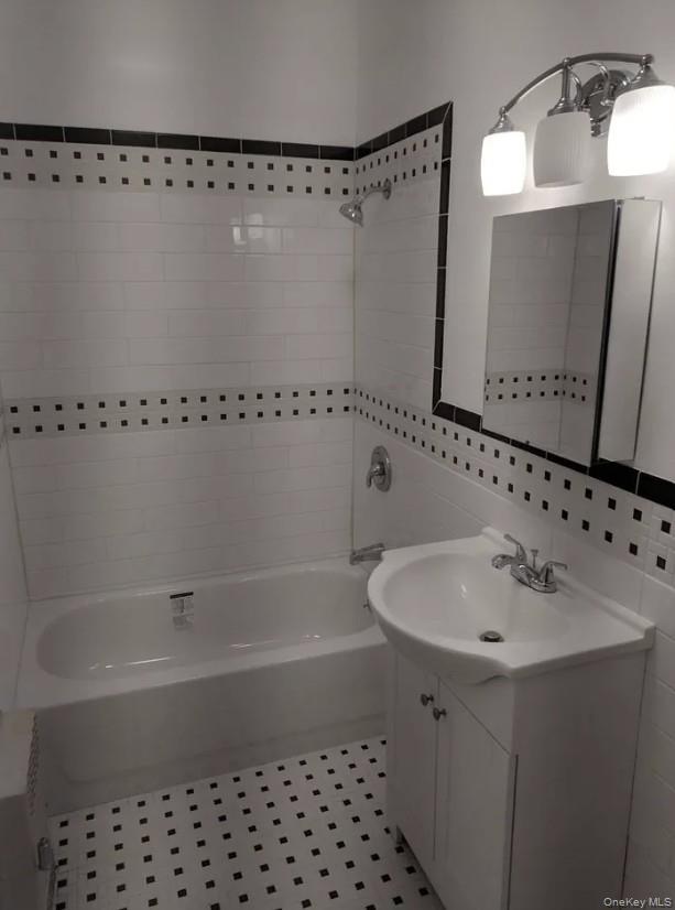 #13 photo, 86-20 Jamaica Avenue, 皇后区 木港 Woodhaven , NY 11421