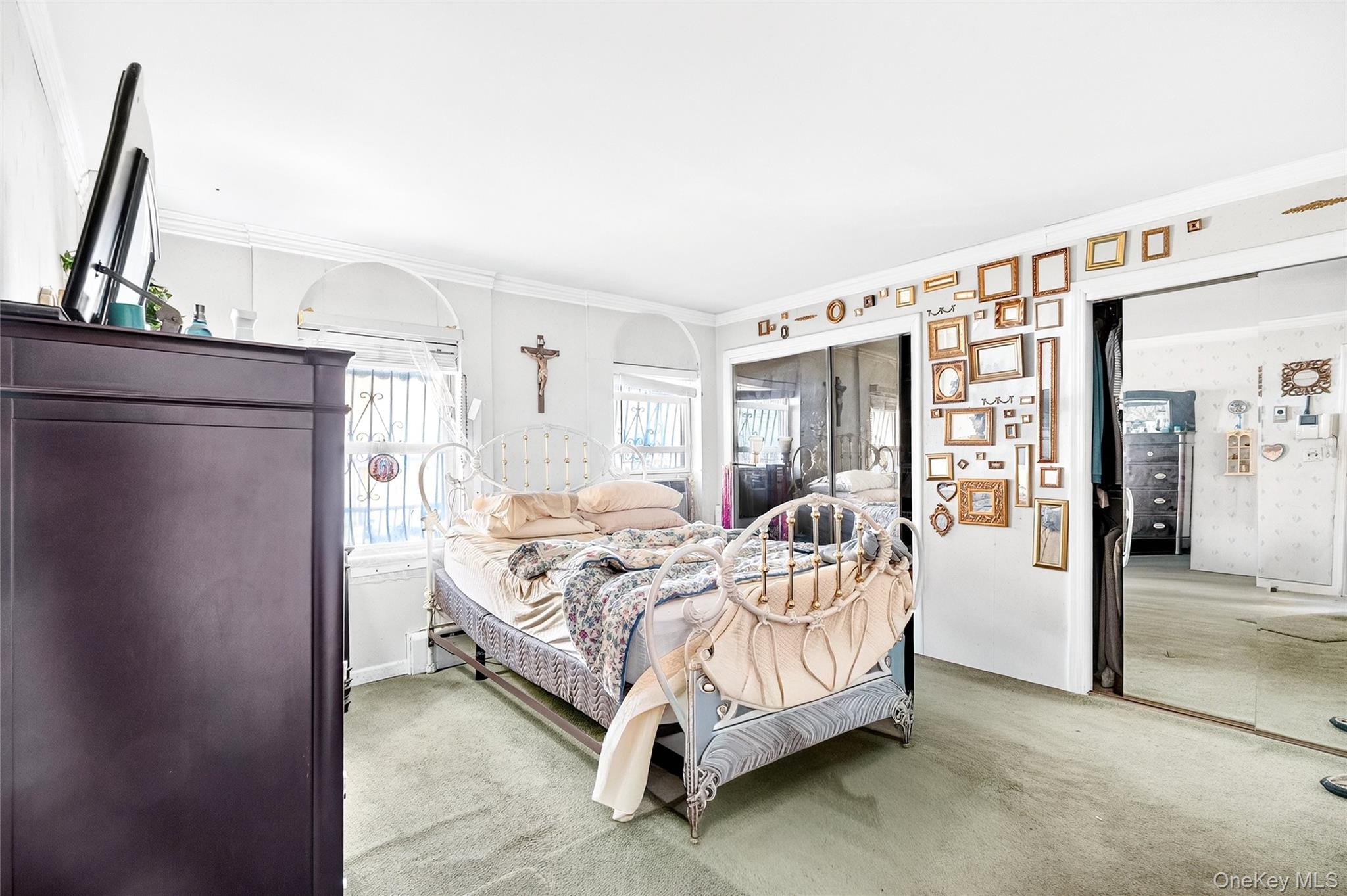 #18 photo, 376 Bronx Park Avenue, Bronx , NY 10460