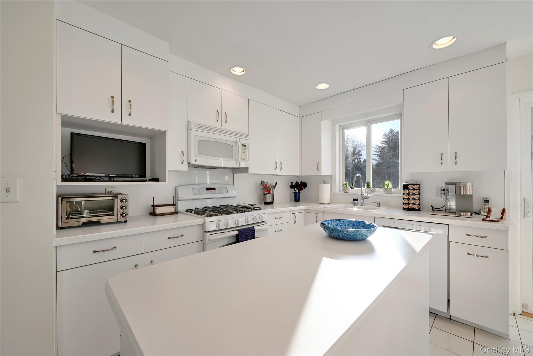 #7 photo, 8 Jennifer Drive, New City , NY 10956