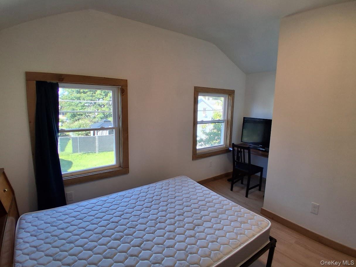 #8 photo, 12 Tobacco Lane, Red Hook , NY 12571