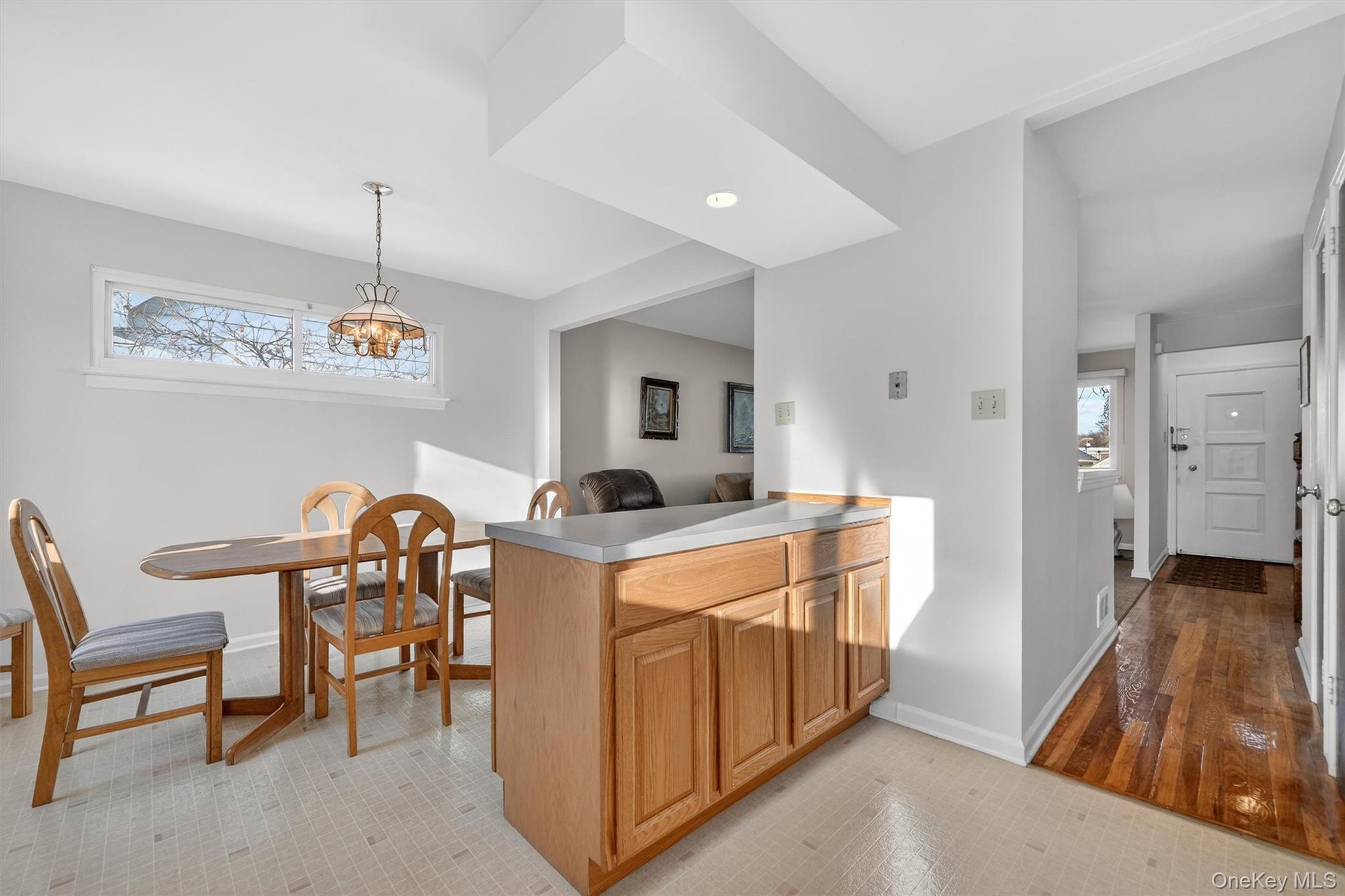 #11 photo, 725 Logan Avenue, ব্রঙ্কস Bronx , NY 10465