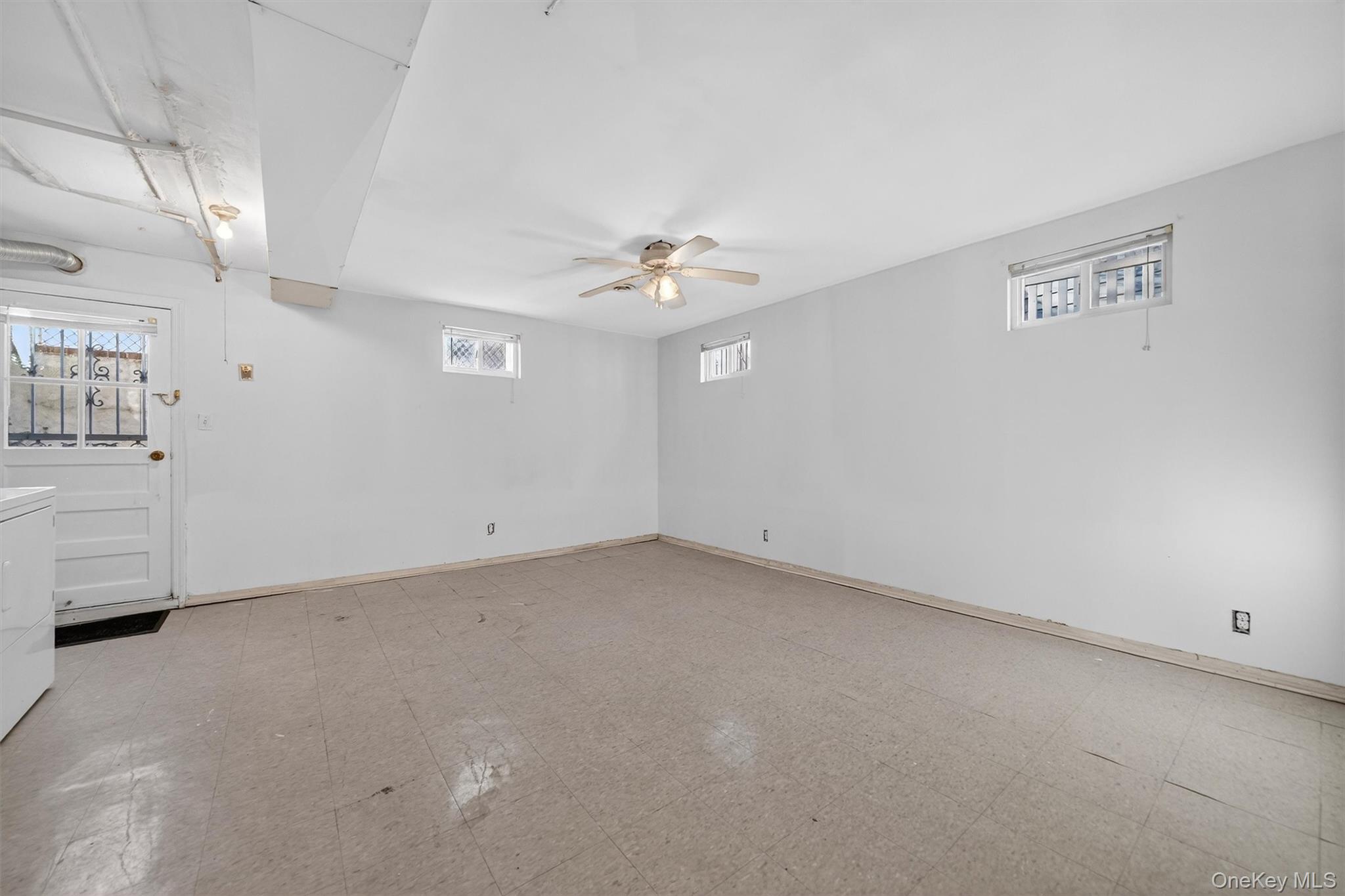 #19 photo, 725 Logan Avenue, ব্রঙ্কস Bronx , NY 10465